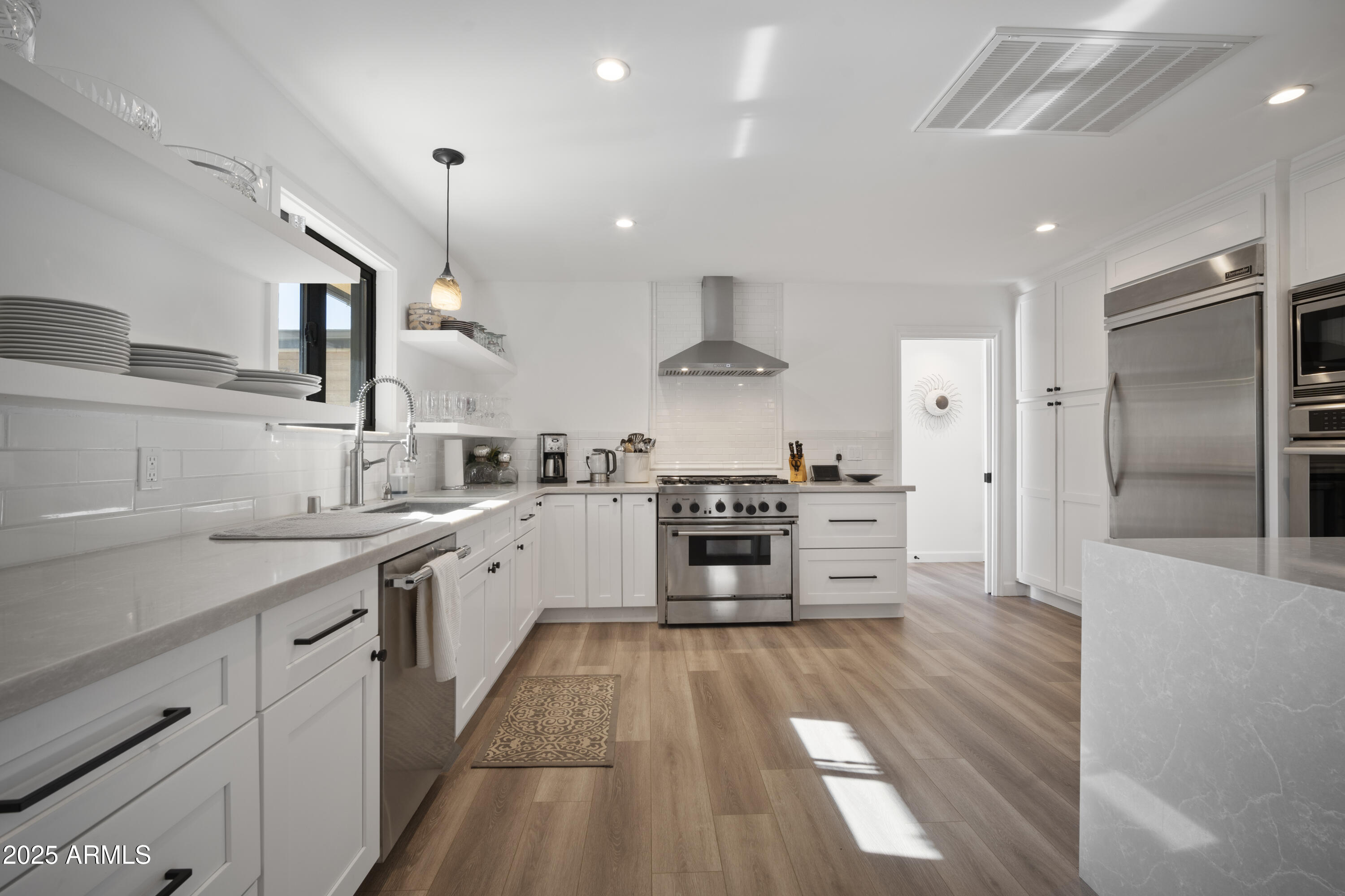347 W SOUTHERN HILLS Road