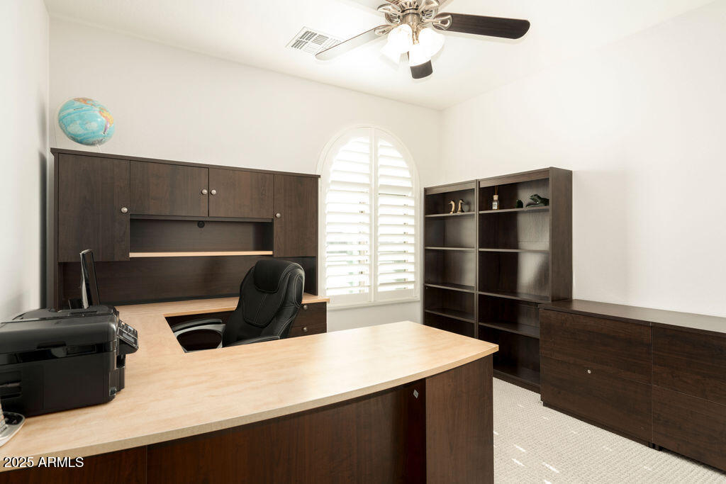 5528 E WINDSTONE Trail