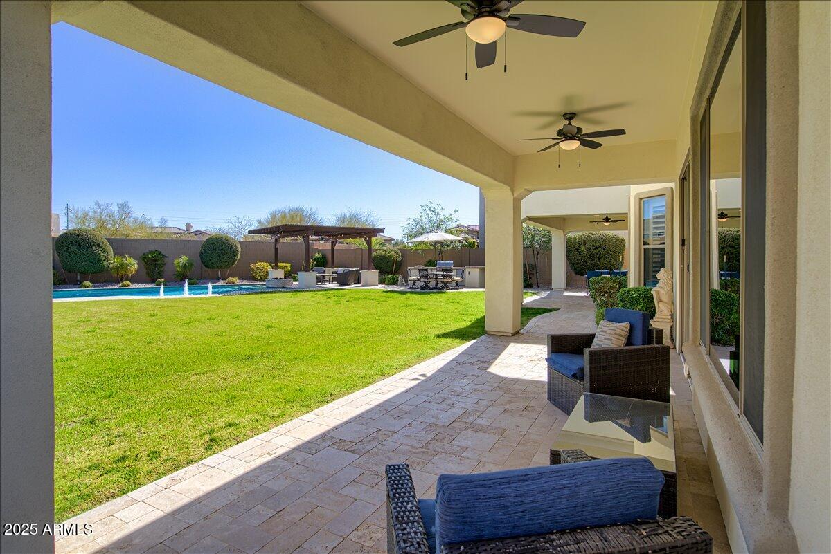 5528 E WINDSTONE Trail