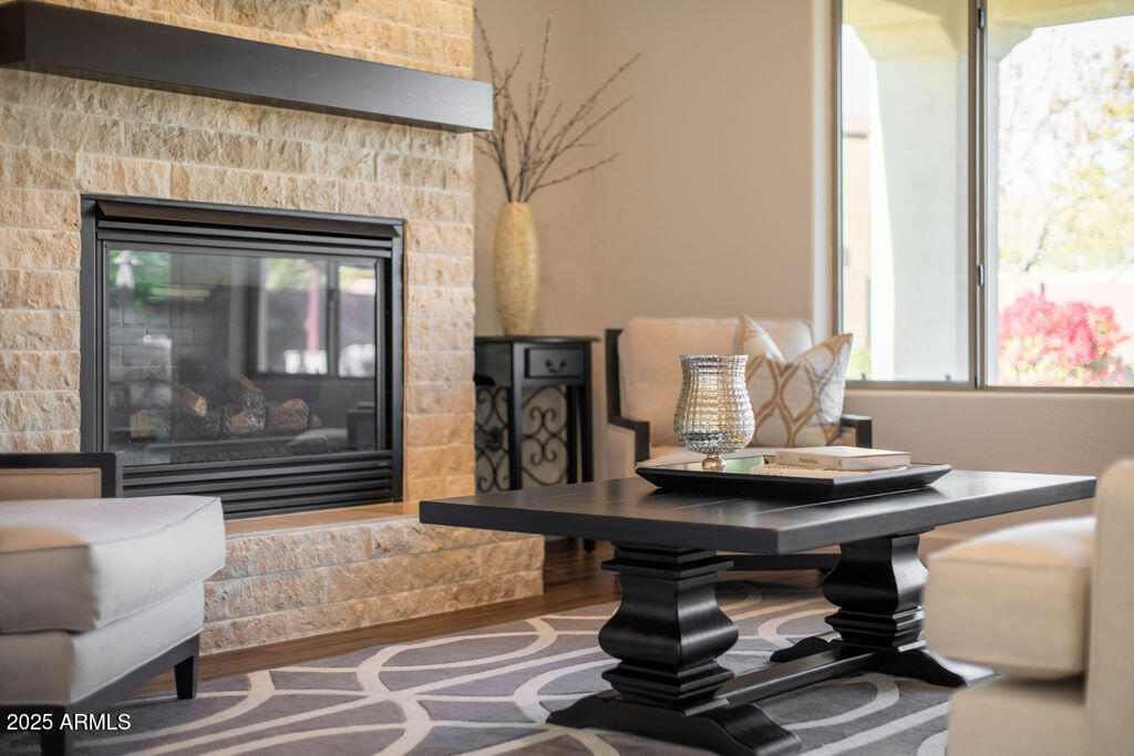 5528 E WINDSTONE Trail