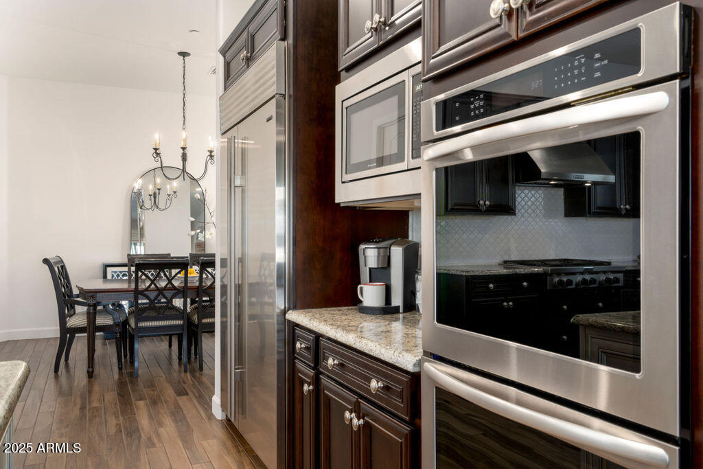 5528 E WINDSTONE Trail