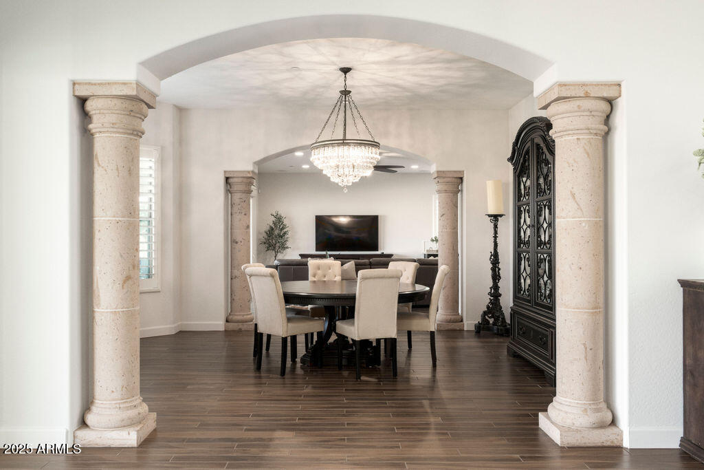 5528 E WINDSTONE Trail