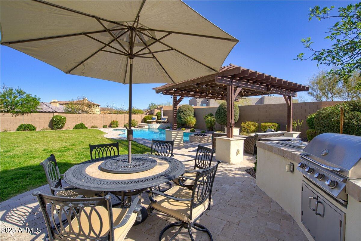 5528 E WINDSTONE Trail