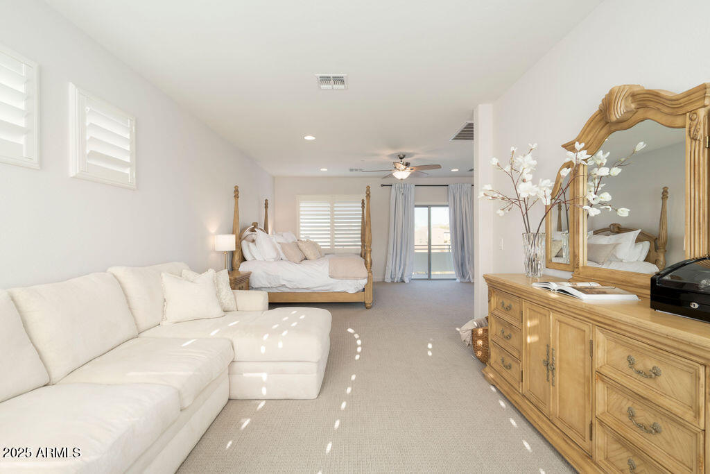 5528 E WINDSTONE Trail