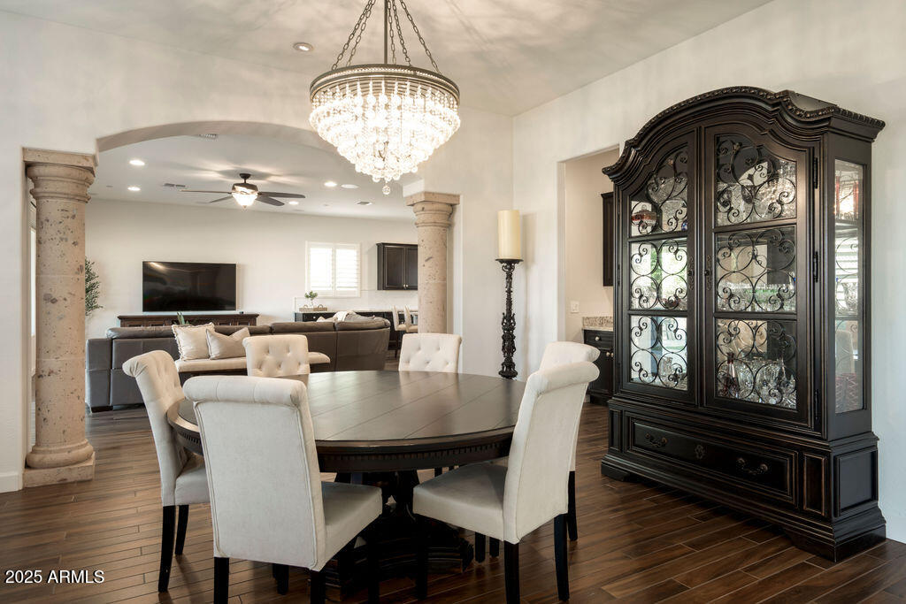 5528 E WINDSTONE Trail