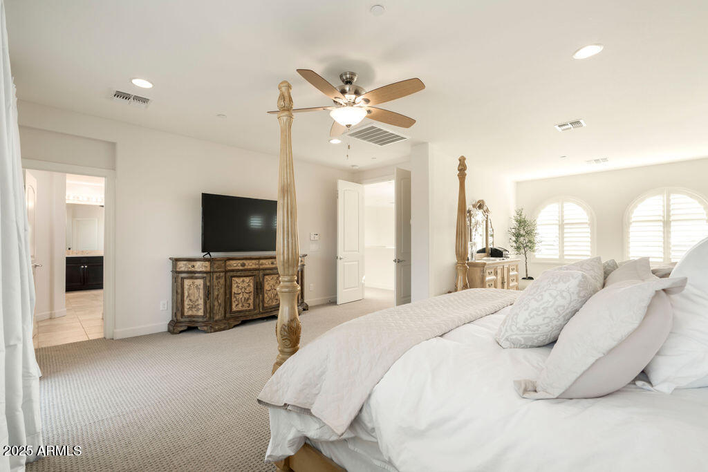 5528 E WINDSTONE Trail