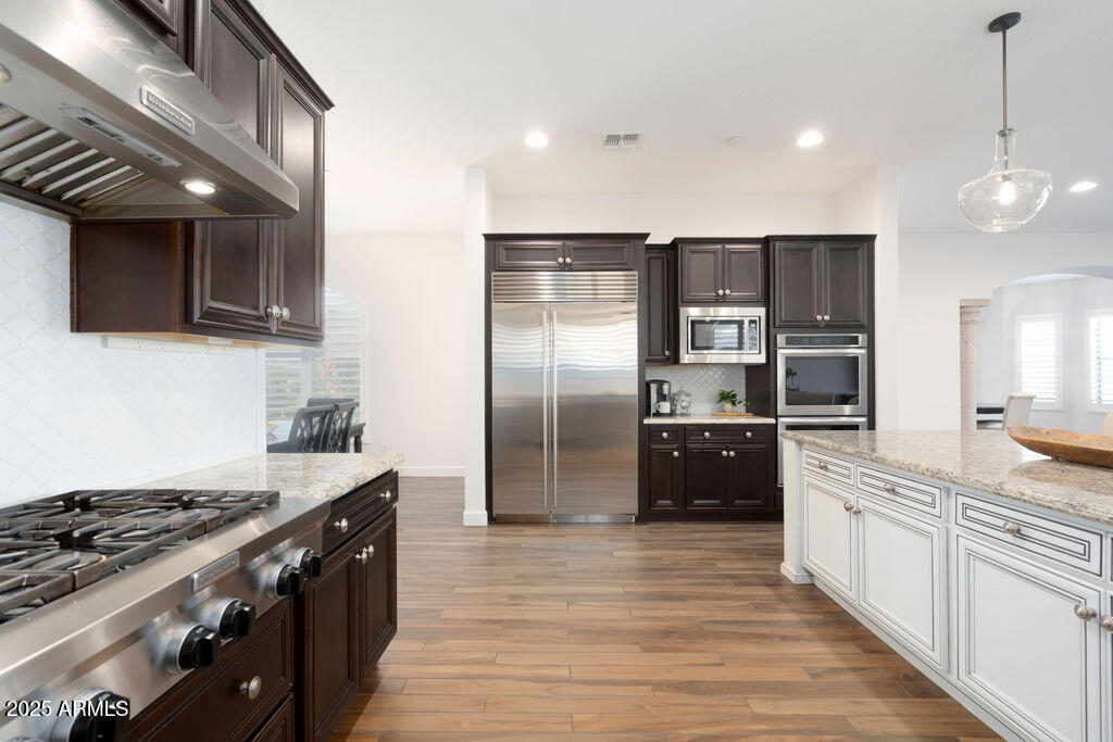 5528 E WINDSTONE Trail