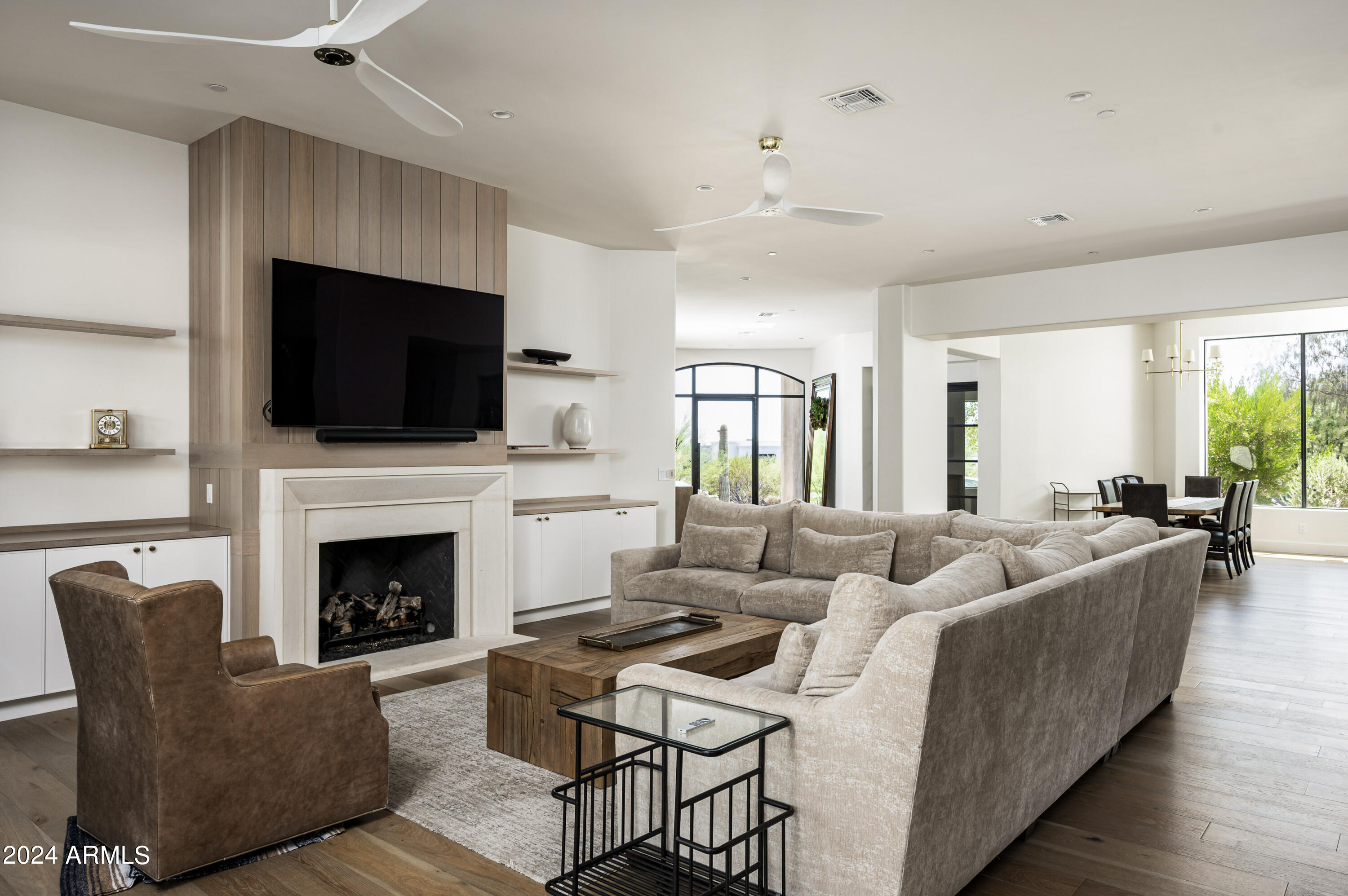 8250 E VIA DEL SOL Drive