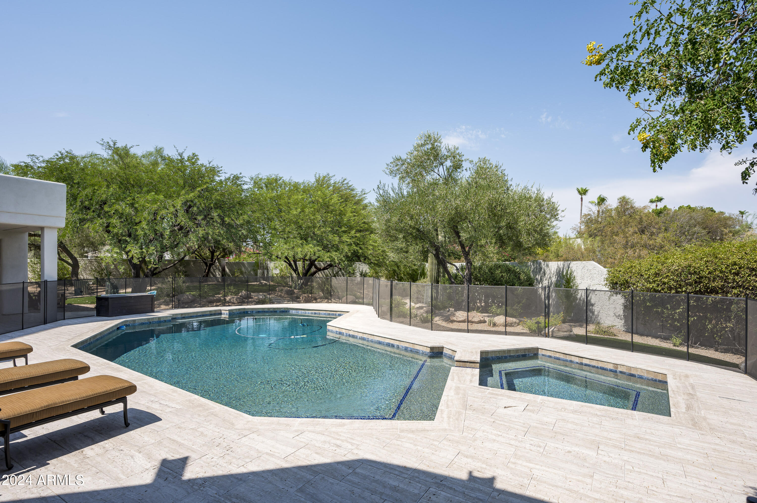 8250 E VIA DEL SOL Drive