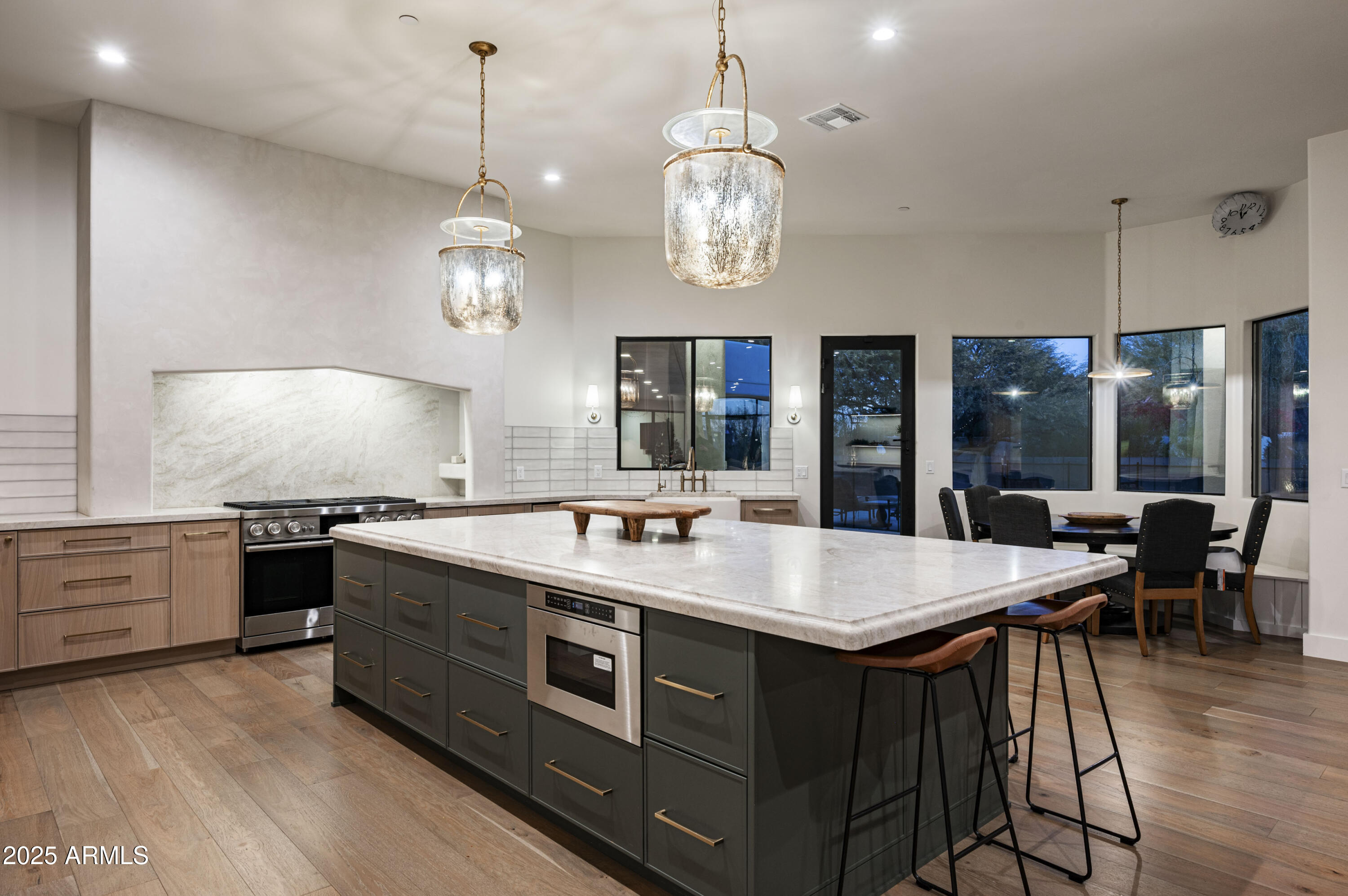 8250 E VIA DEL SOL Drive