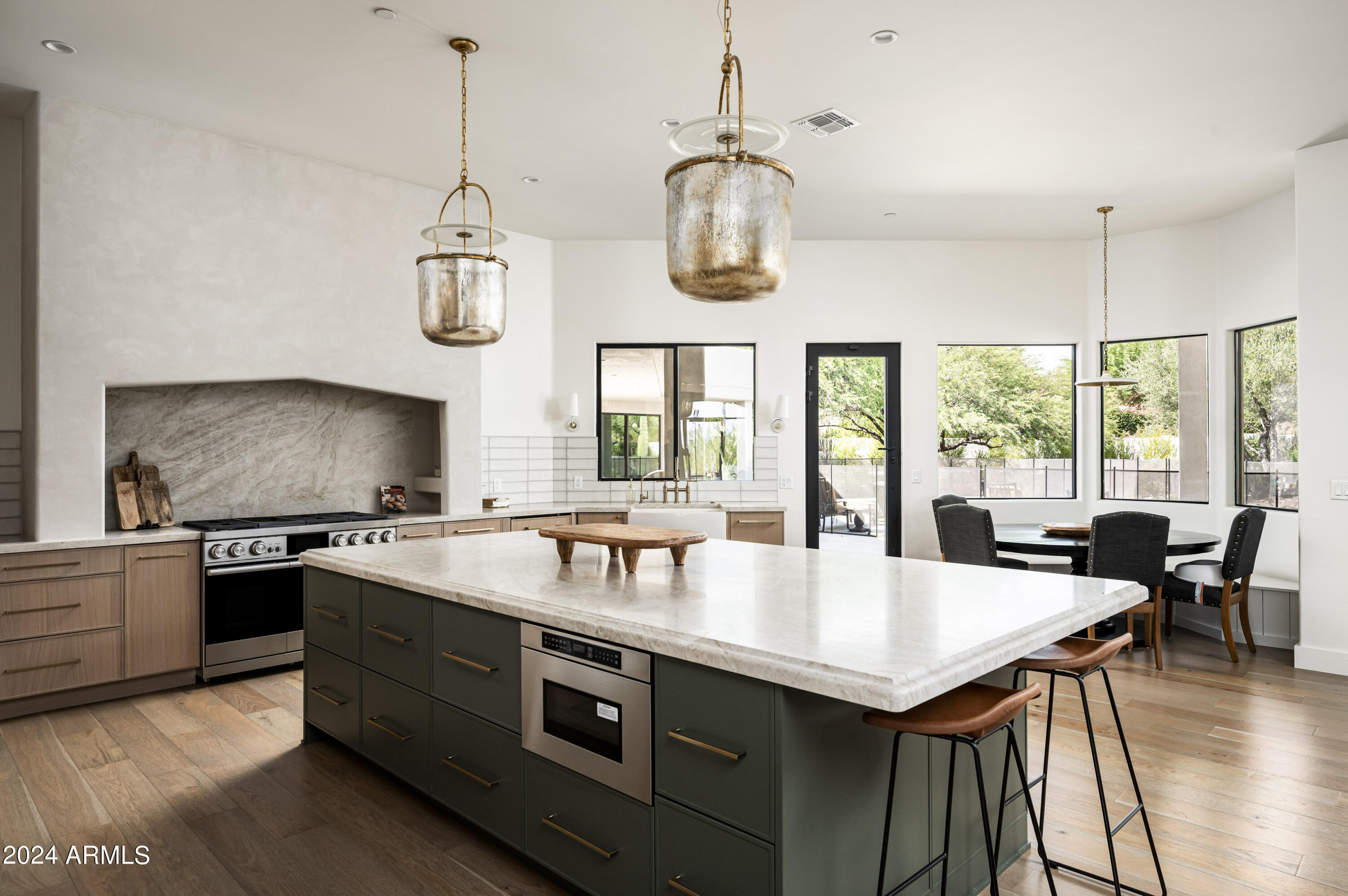 8250 E VIA DEL SOL Drive