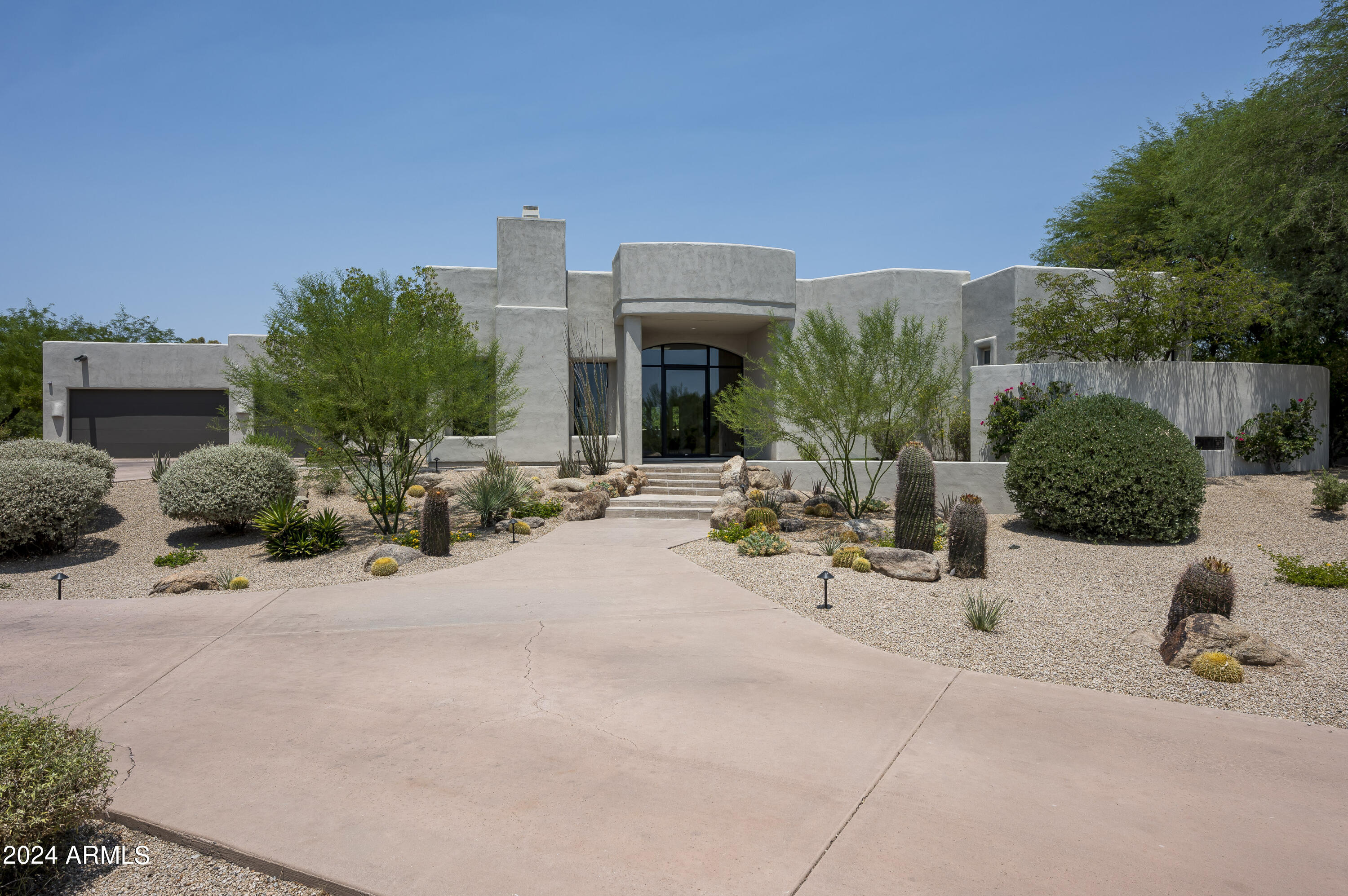 8250 E VIA DEL SOL Drive