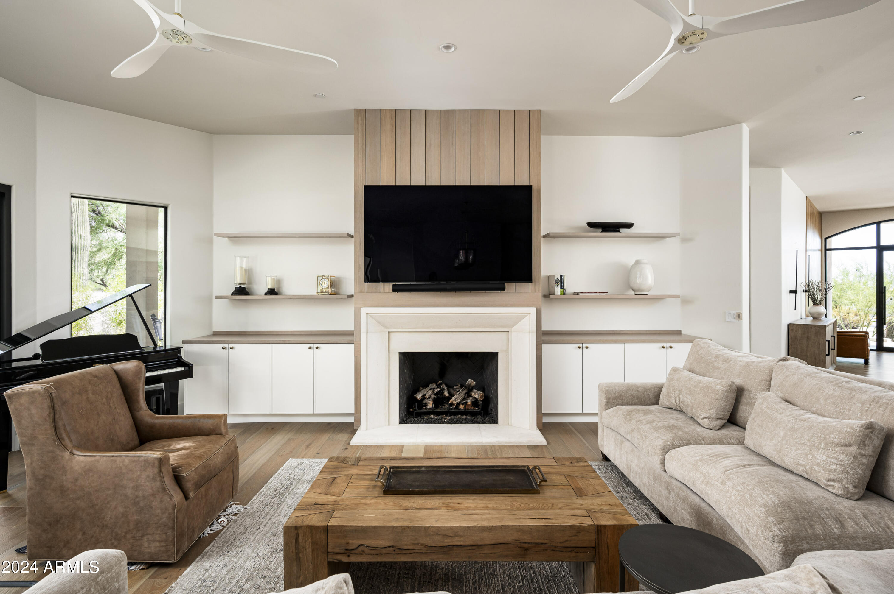 8250 E VIA DEL SOL Drive