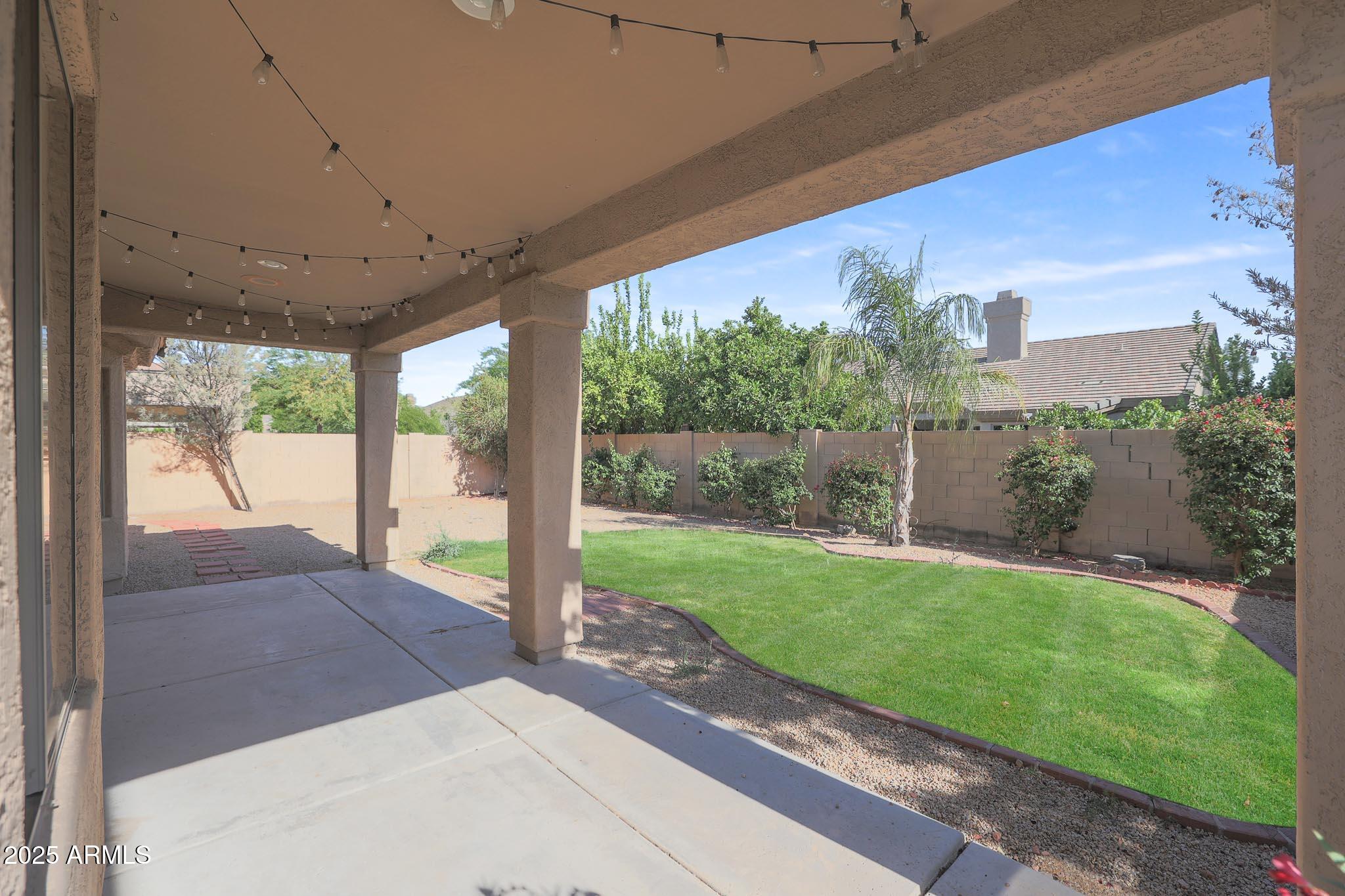 6407 E MARILYN Road