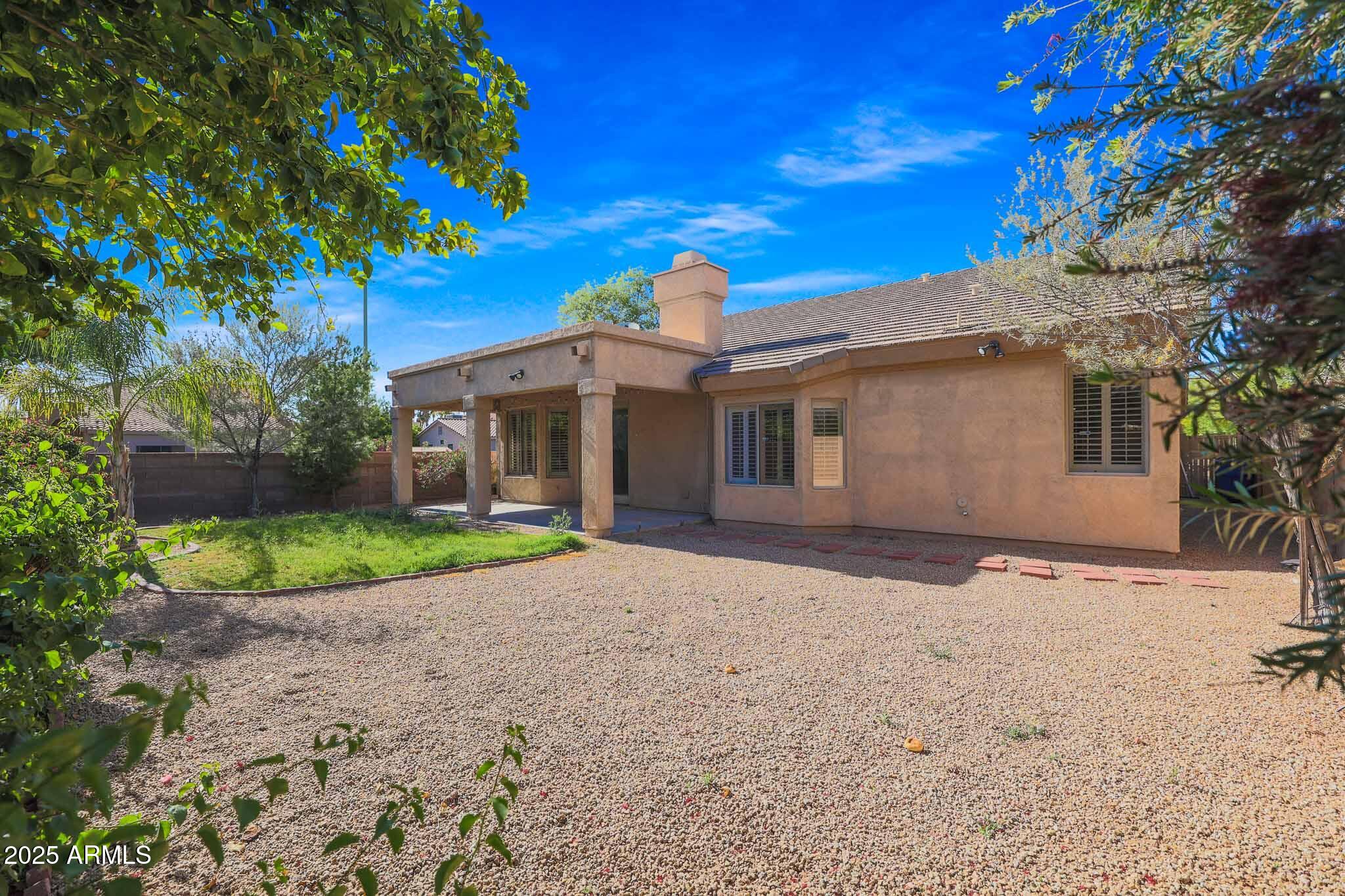 6407 E MARILYN Road