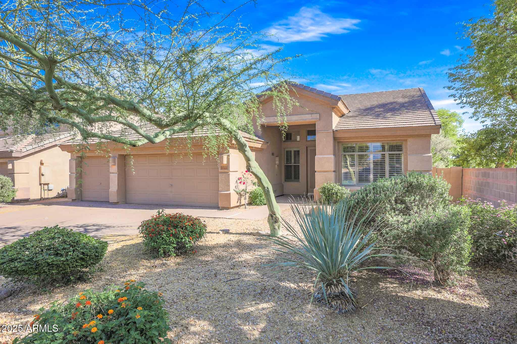 6407 E MARILYN Road