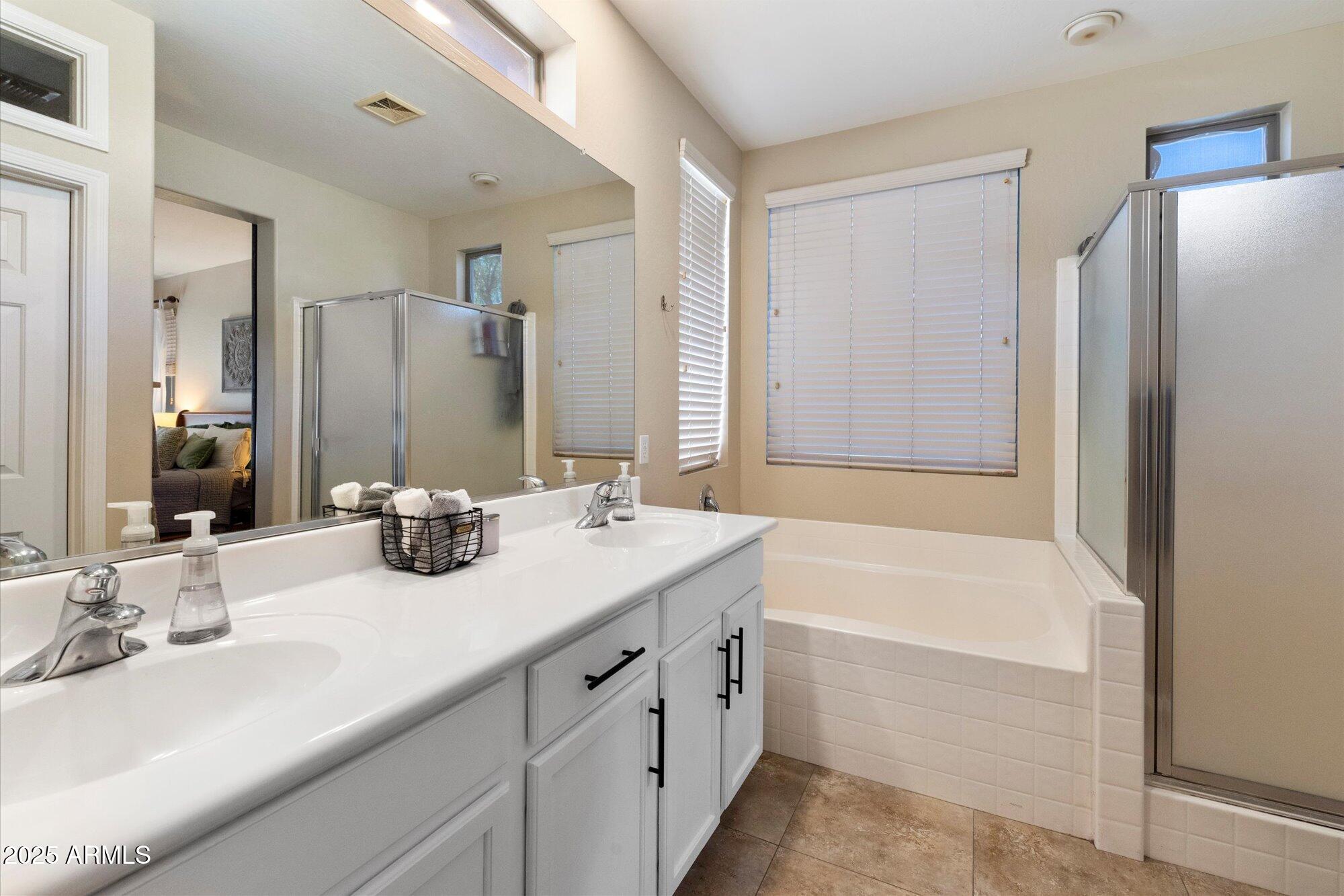 42949 N VOYAGE Trail