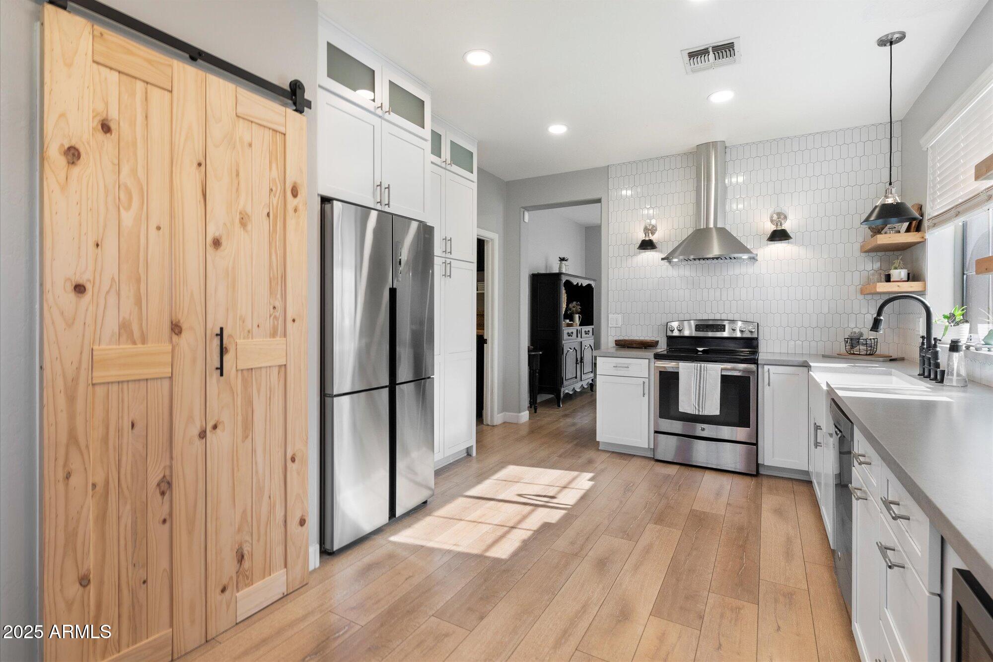 42949 N VOYAGE Trail