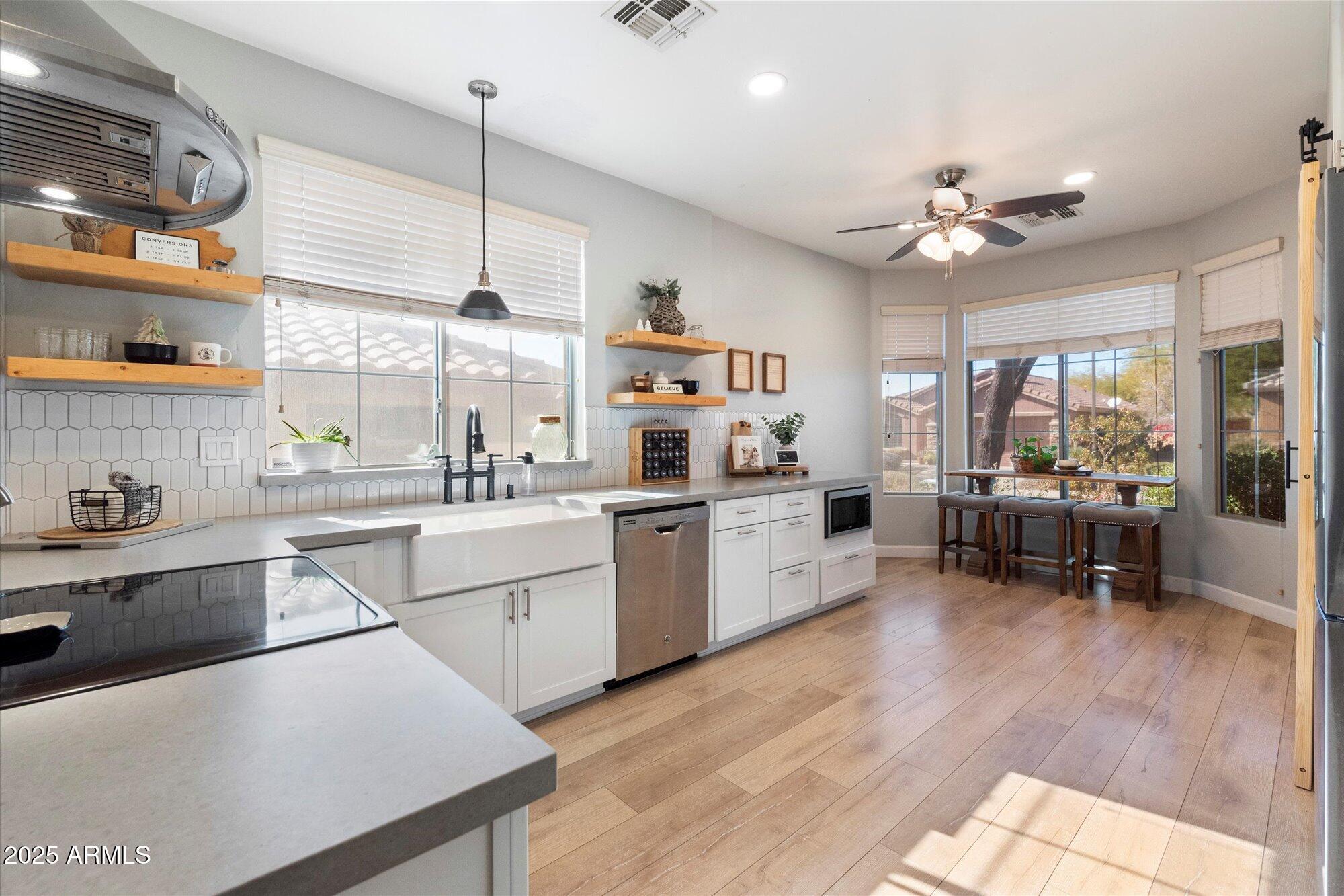 42949 N VOYAGE Trail