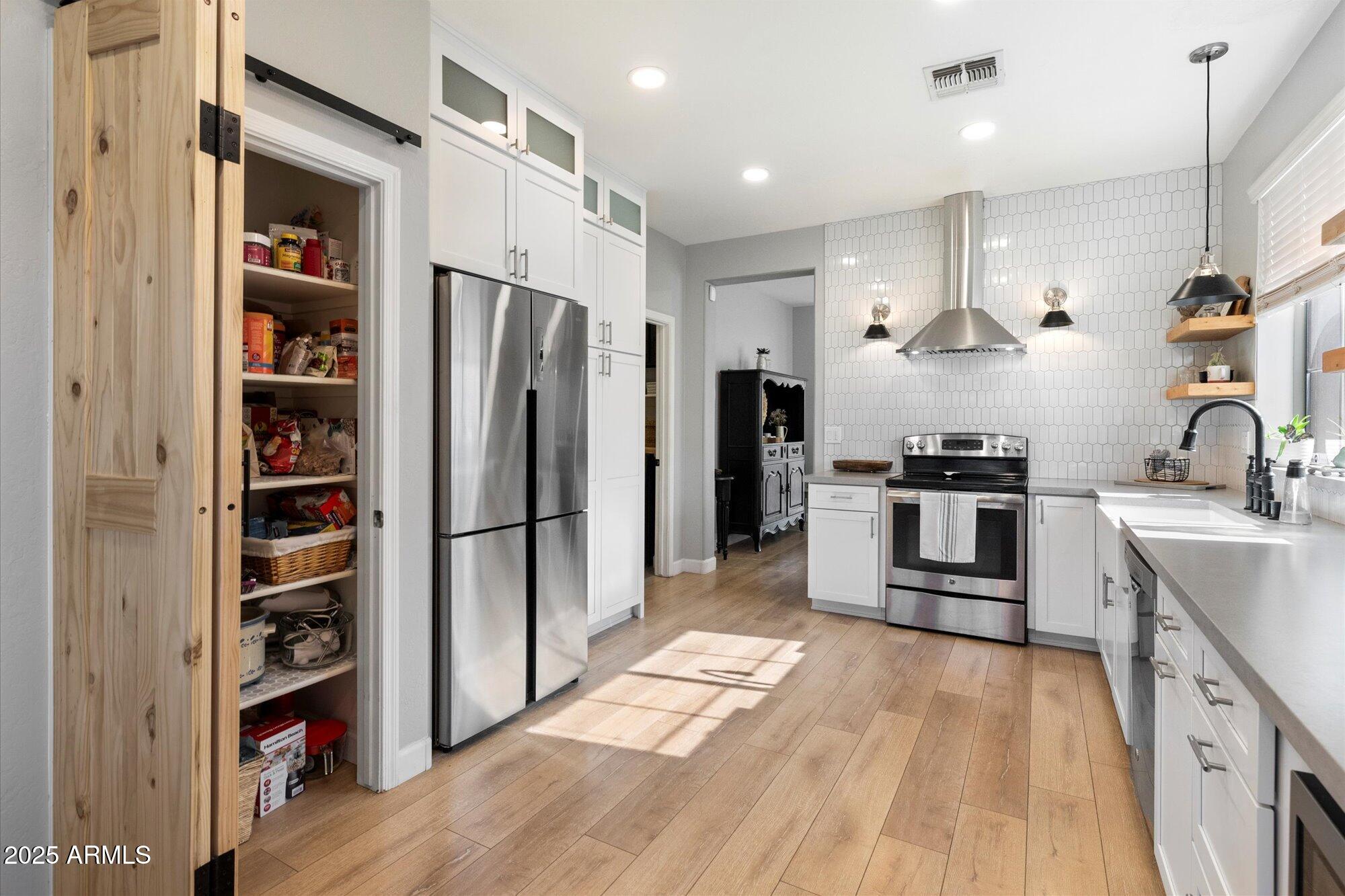 42949 N VOYAGE Trail