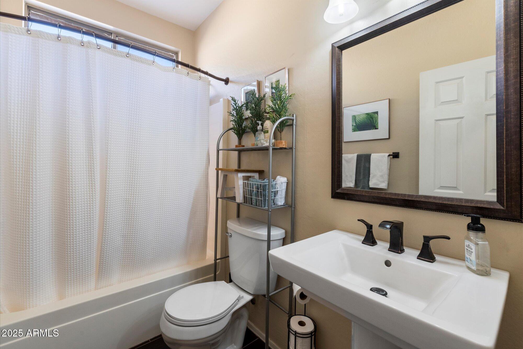 42949 N VOYAGE Trail