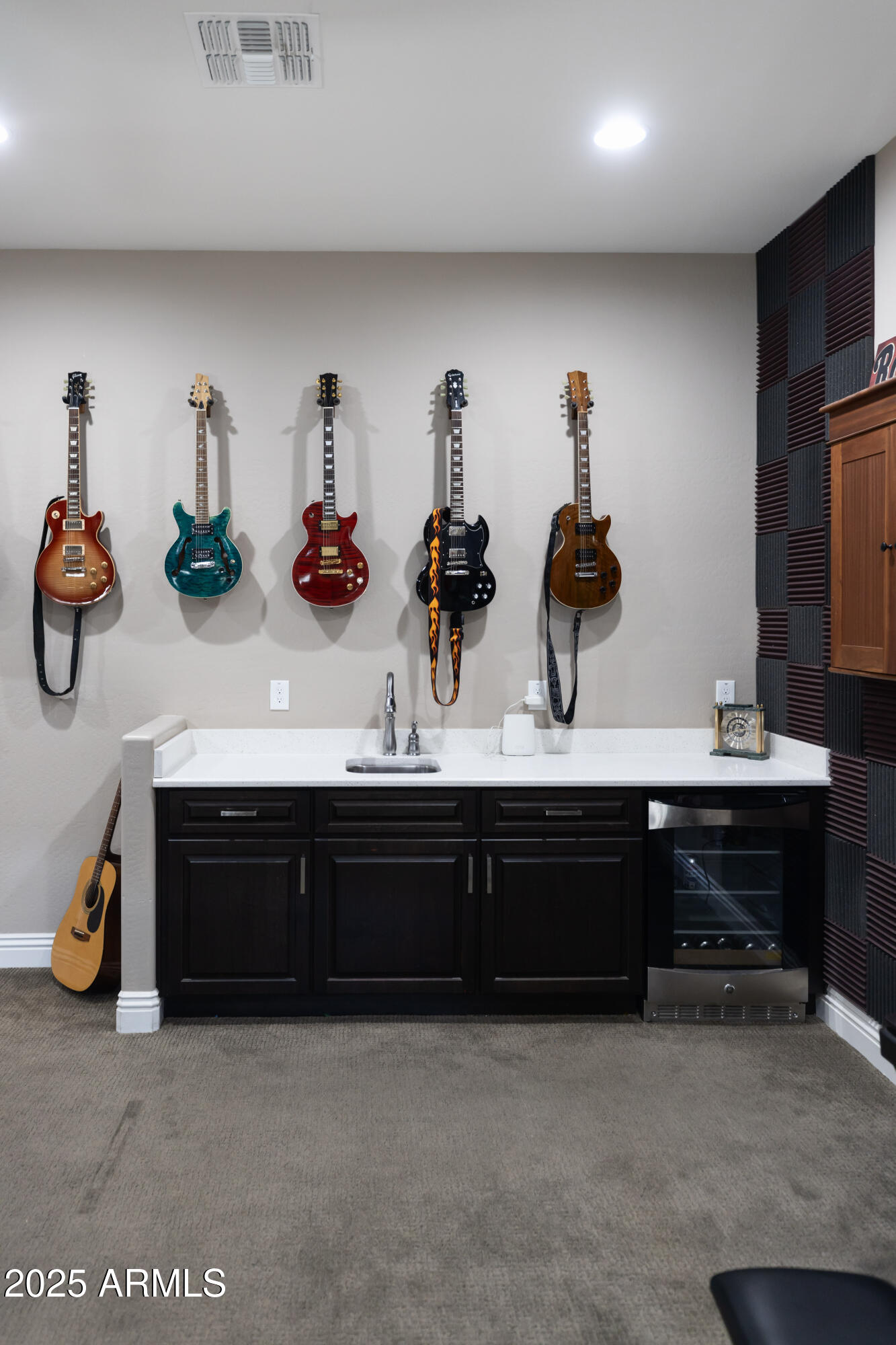 1783 E DESERT BROOM Place