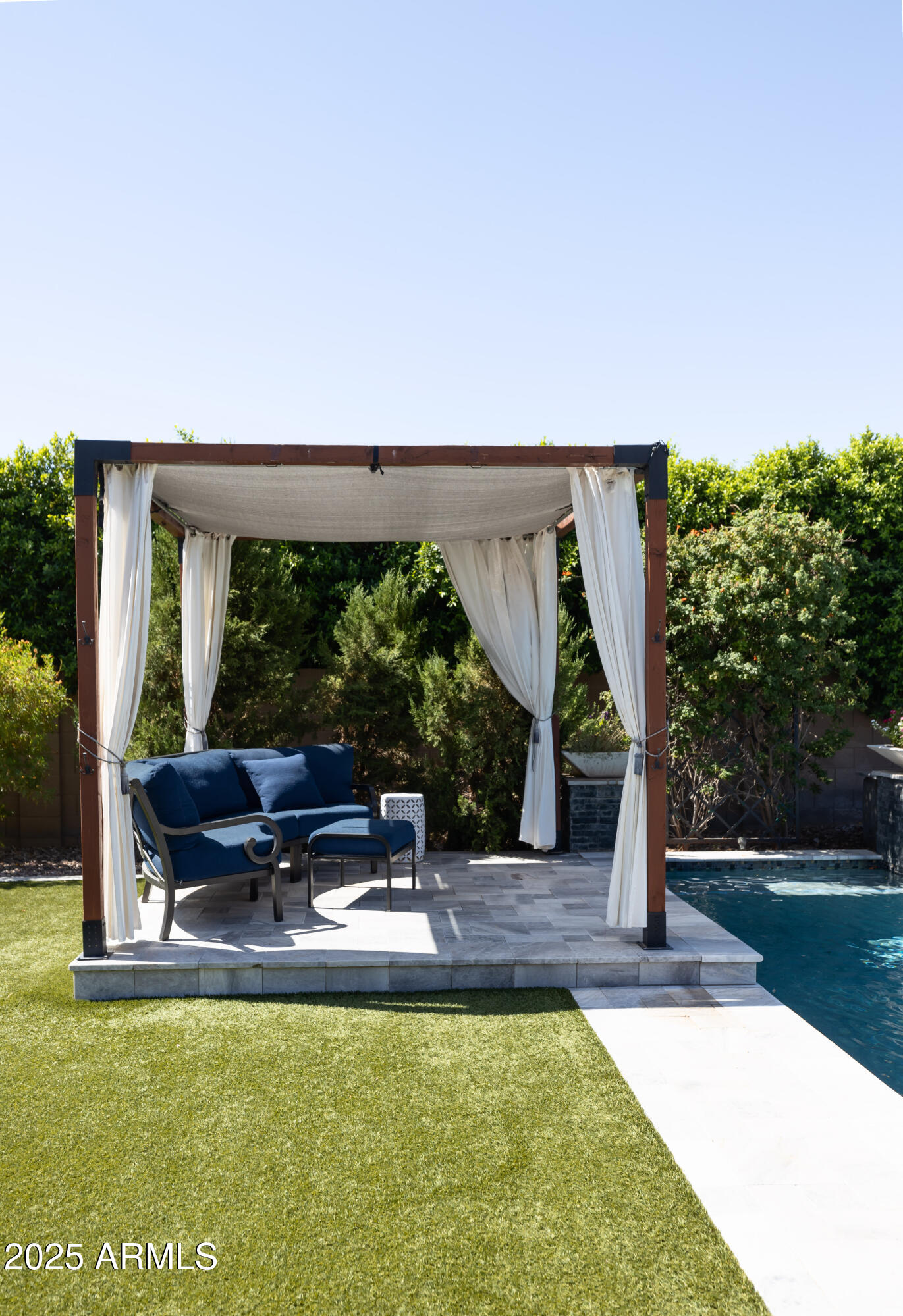 1783 E DESERT BROOM Place