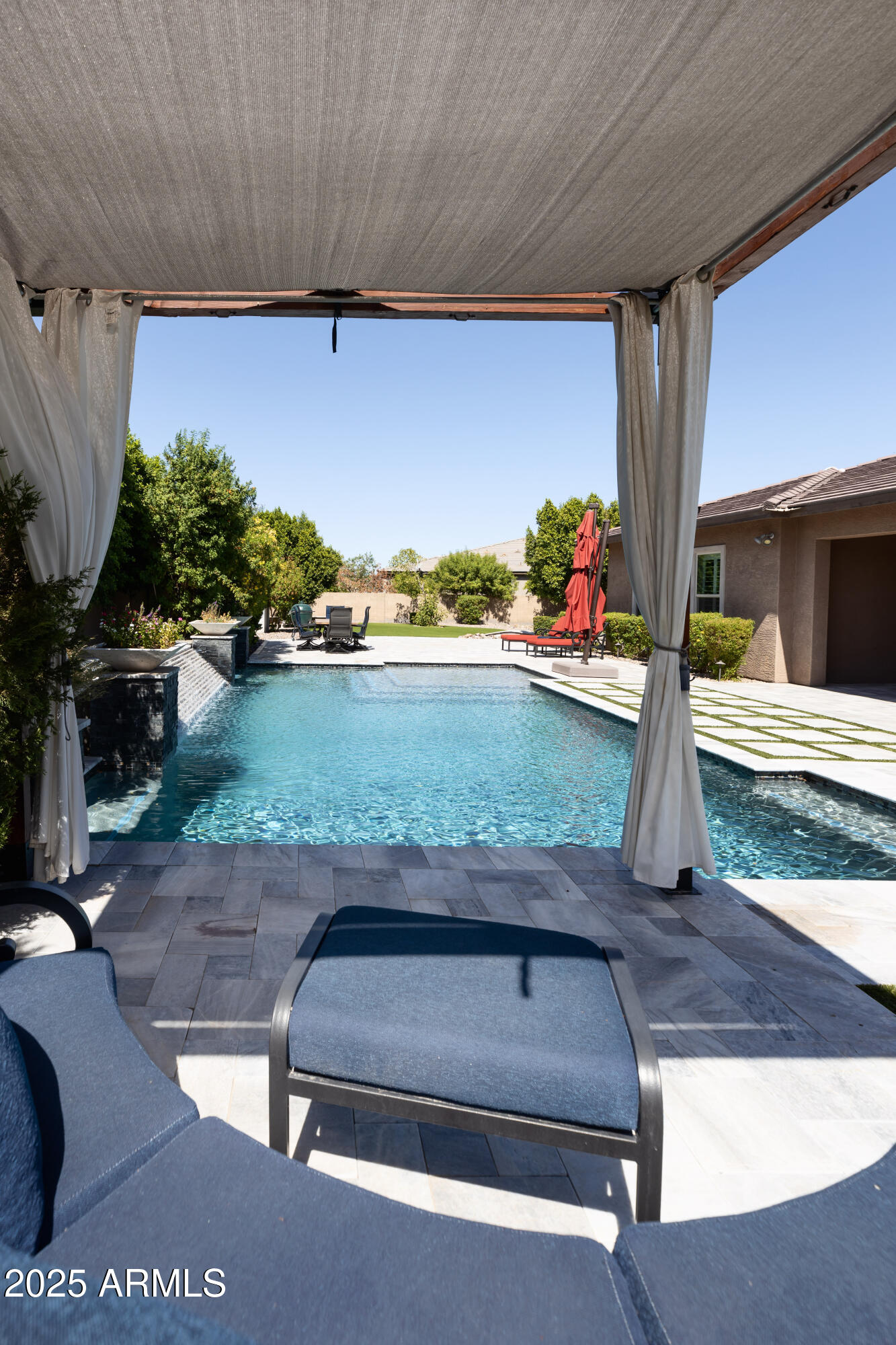 1783 E DESERT BROOM Place