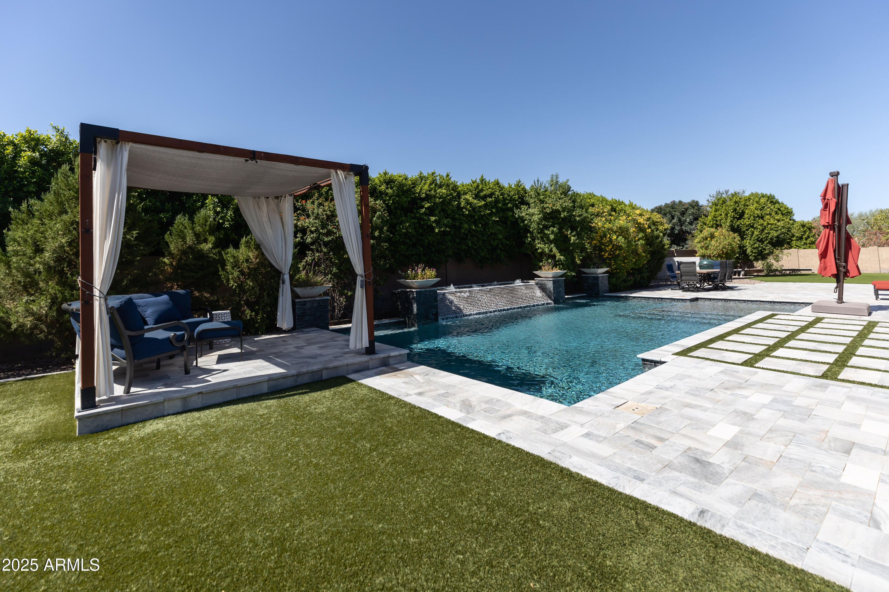 1783 E DESERT BROOM Place