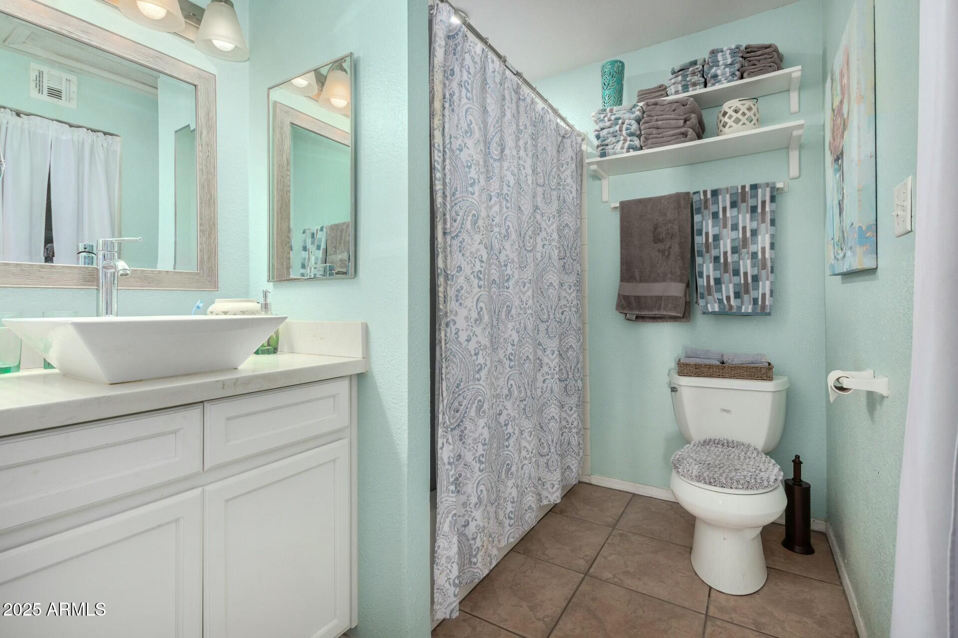 4135 N 17TH Street # 8