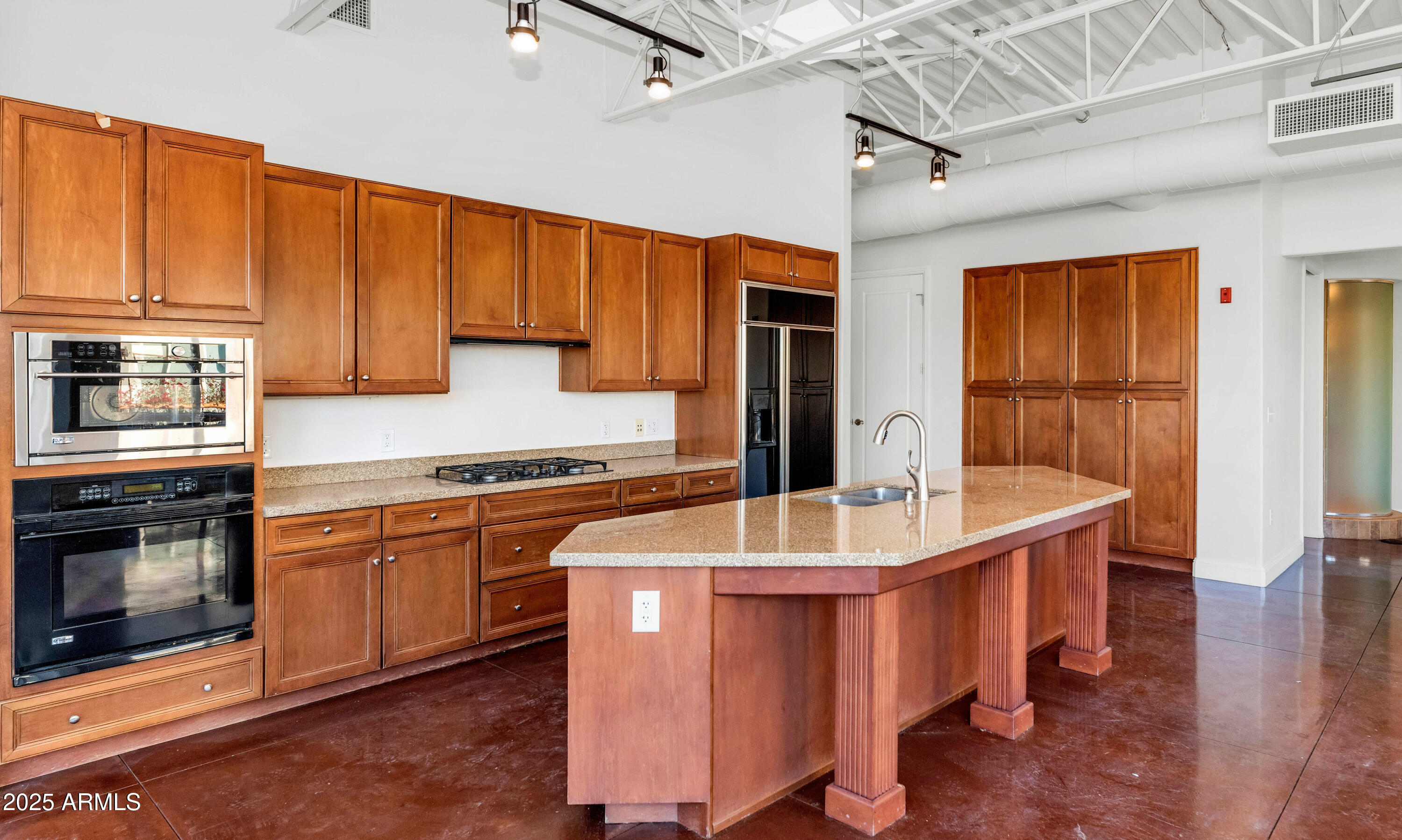 7039 E MAIN Street # A206