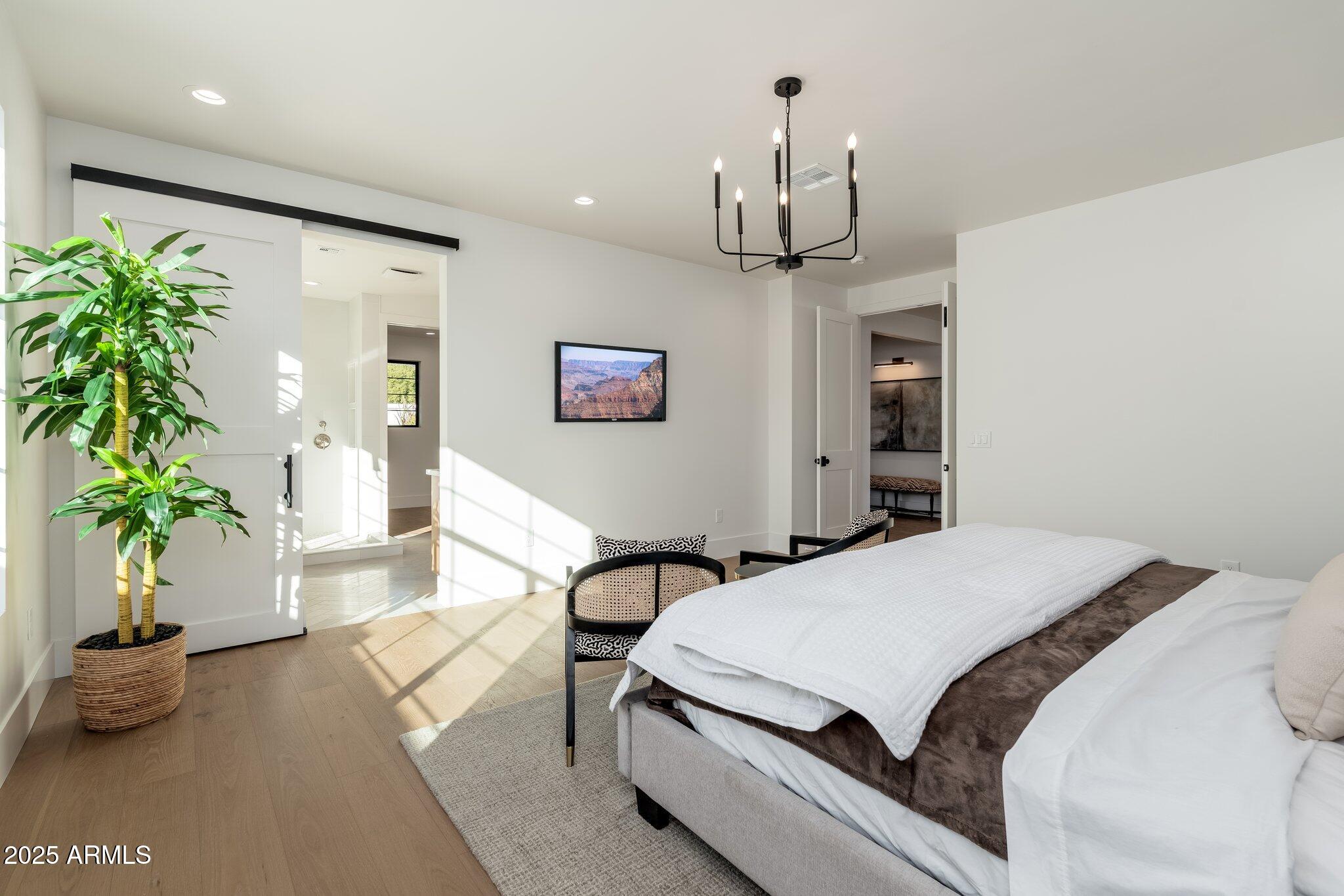 3427 E CAMPBELL Avenue