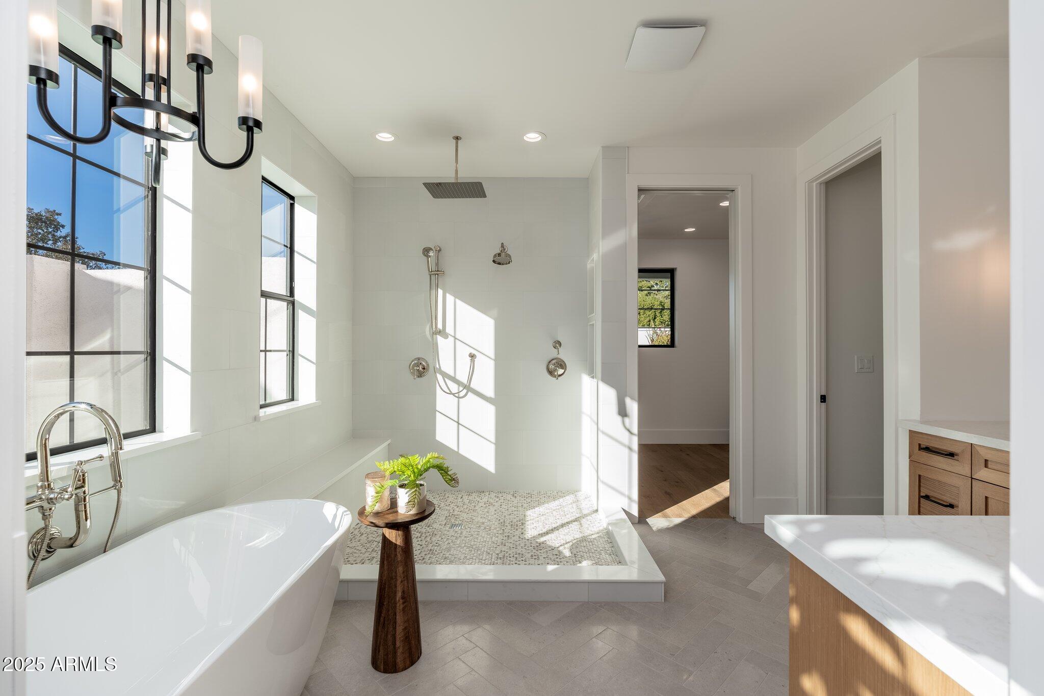 3427 E CAMPBELL Avenue