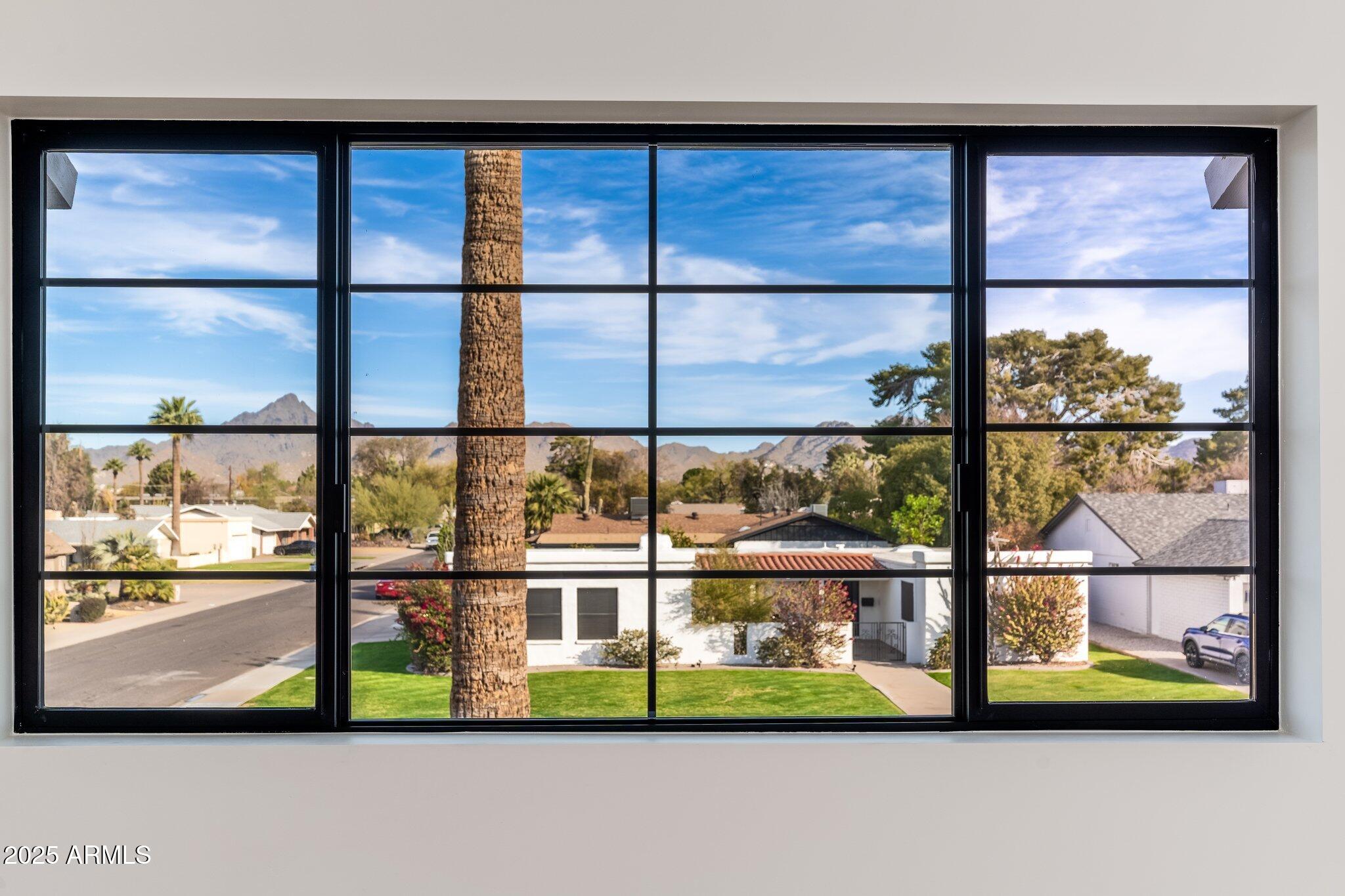 3427 E CAMPBELL Avenue