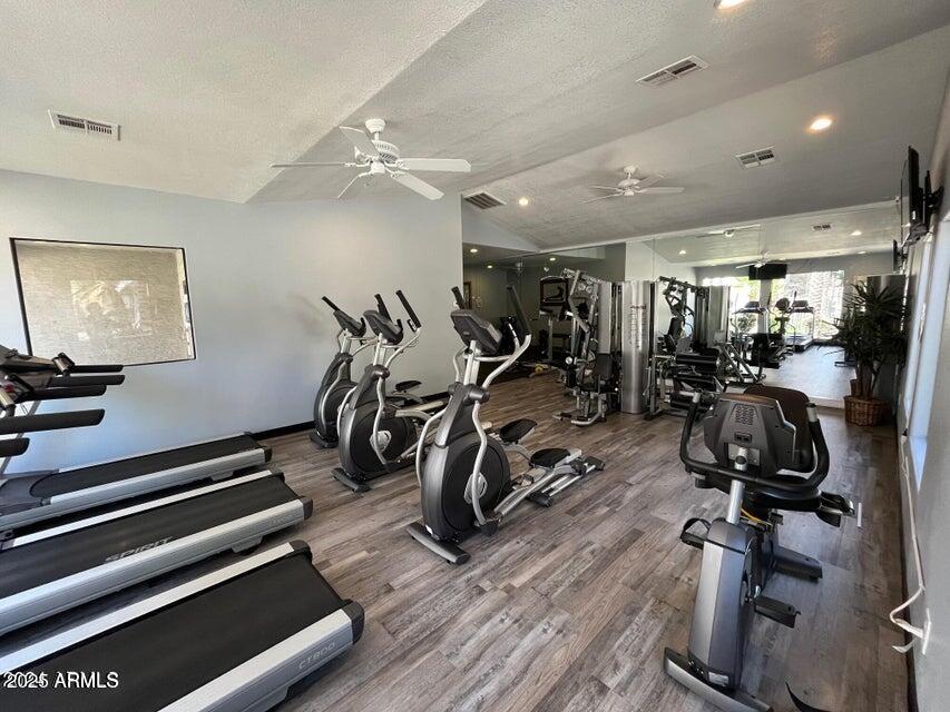 2025 E CAMPBELL Avenue # 140