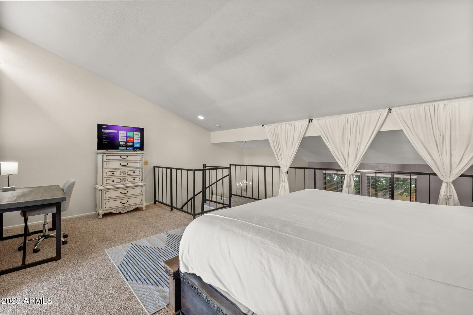 7858 E GLENROSA Avenue