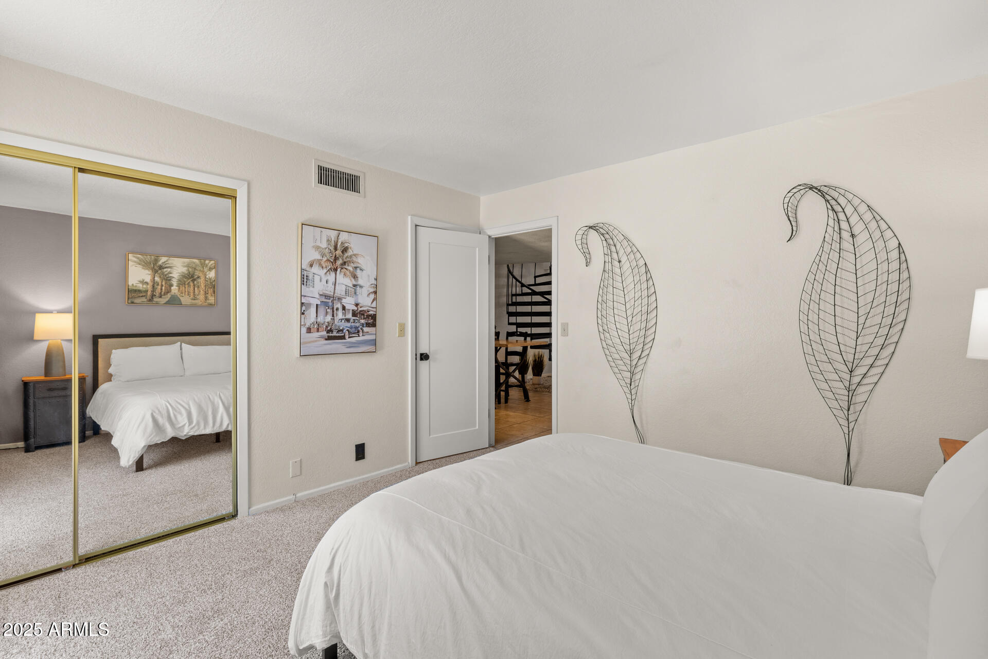 7858 E GLENROSA Avenue