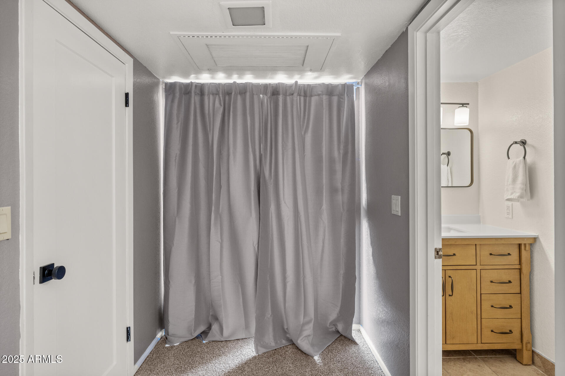 7858 E GLENROSA Avenue