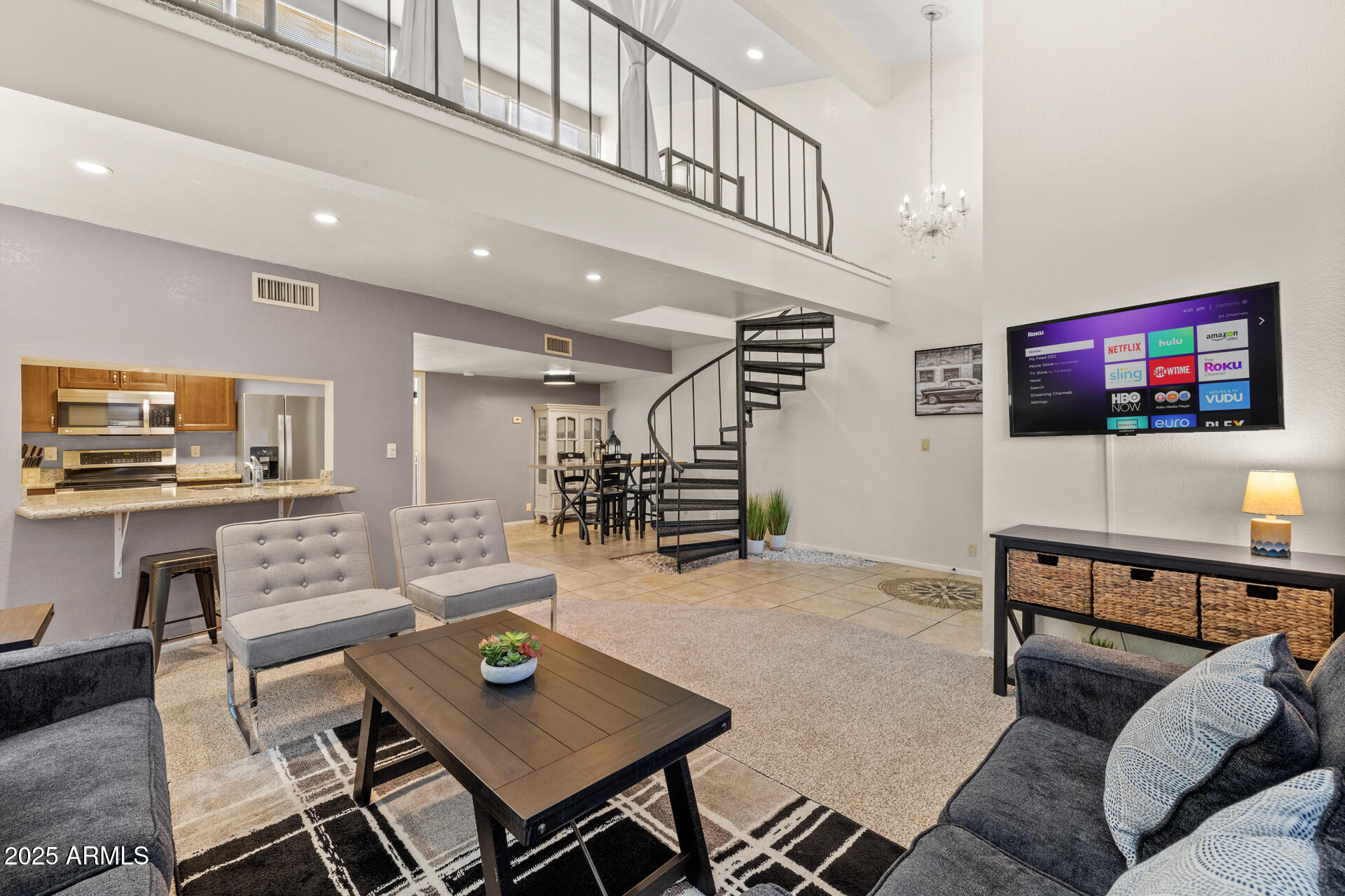 7858 E GLENROSA Avenue