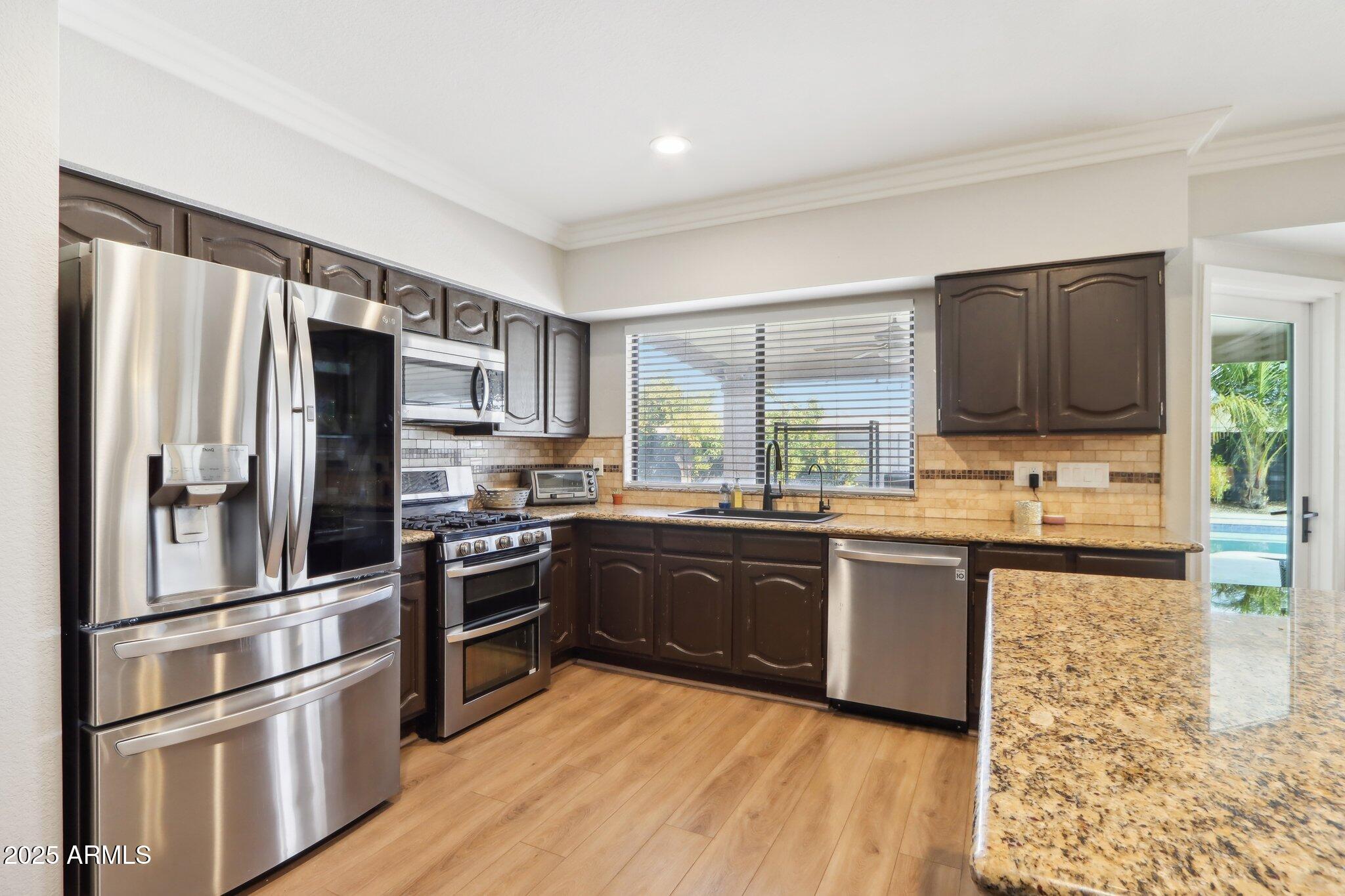 5332 E MICHELLE Drive