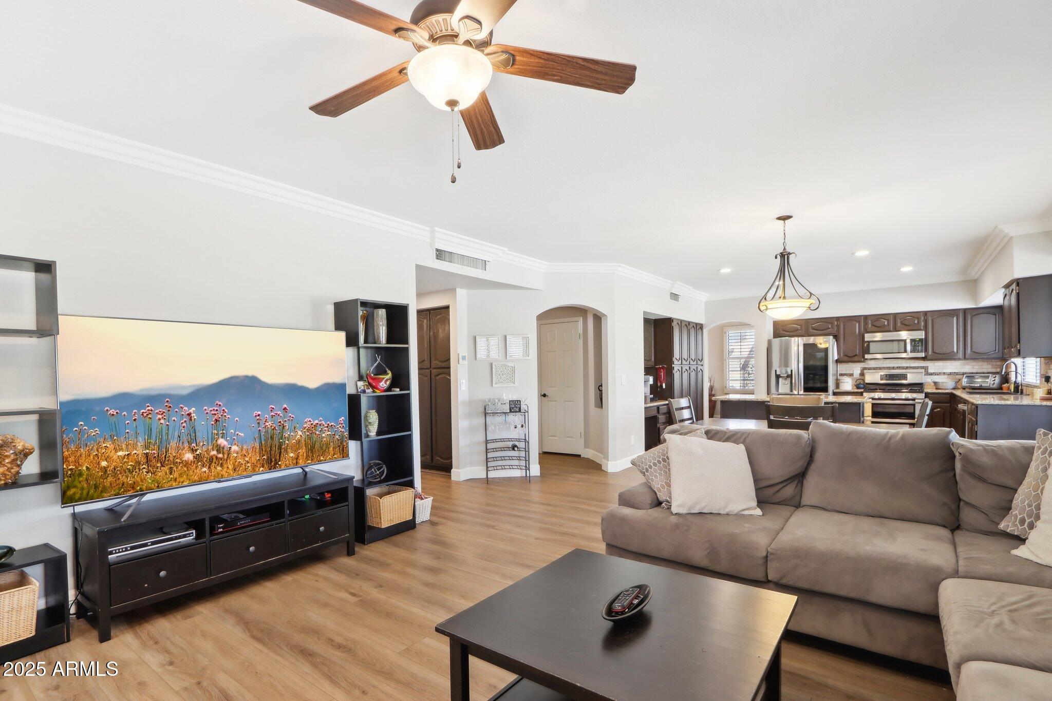 5332 E MICHELLE Drive