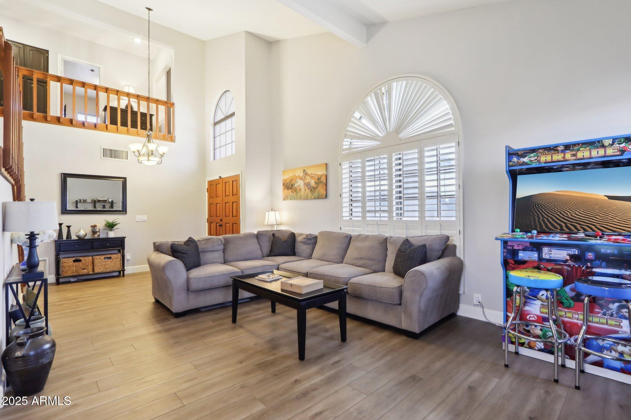 5332 E MICHELLE Drive