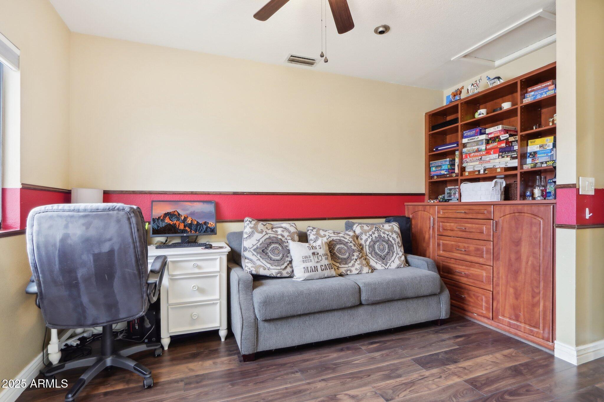 5332 E MICHELLE Drive