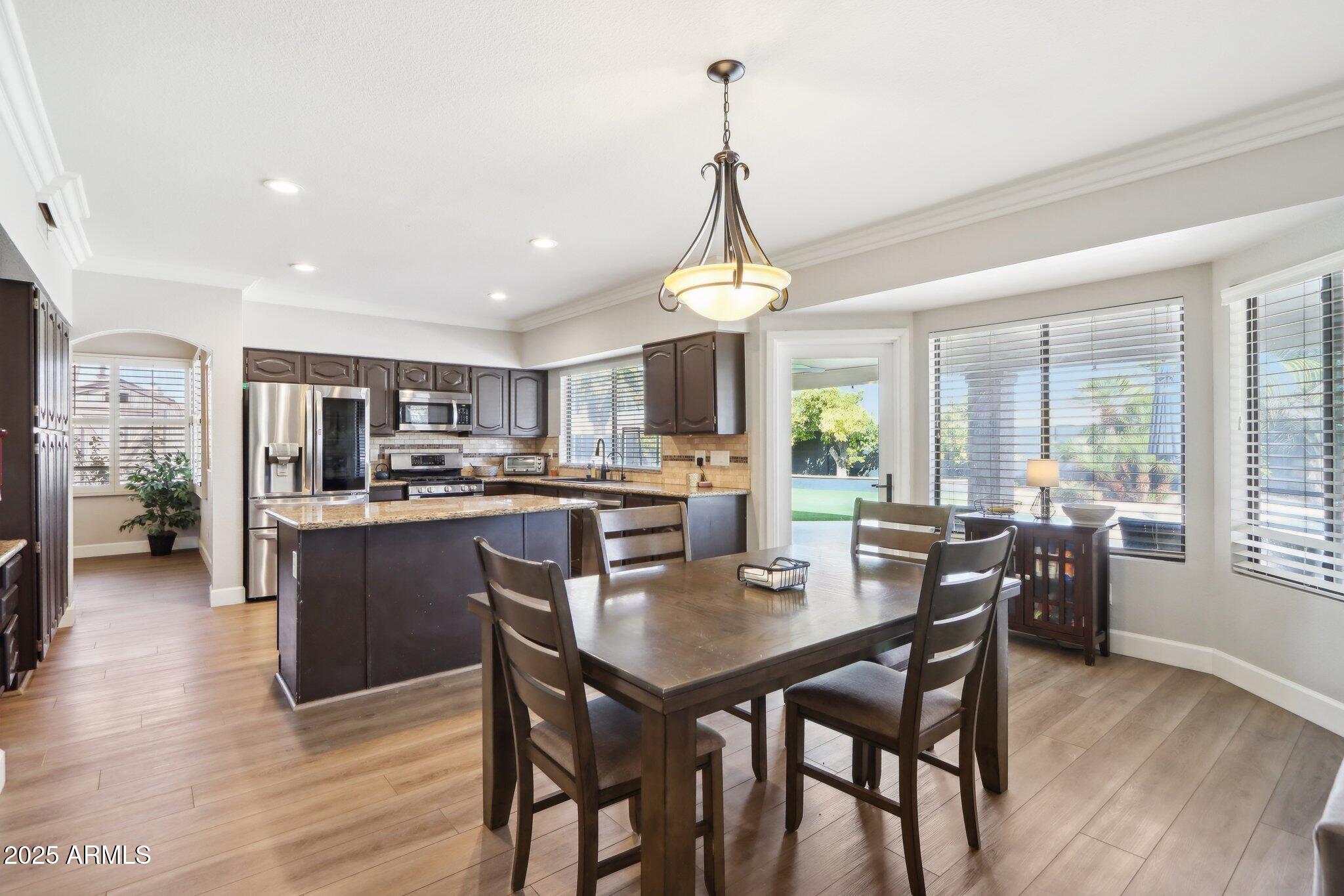 5332 E MICHELLE Drive