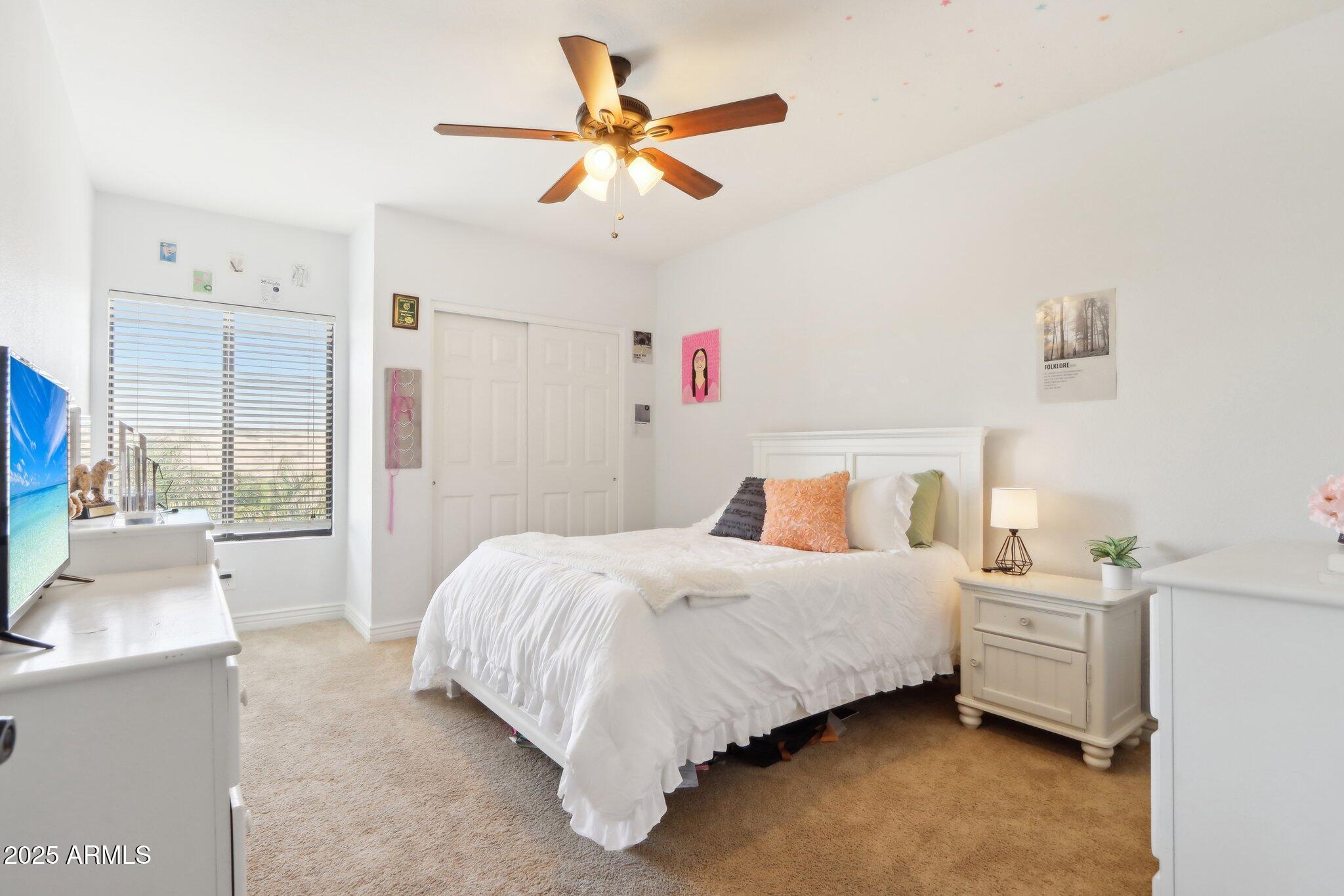 5332 E MICHELLE Drive