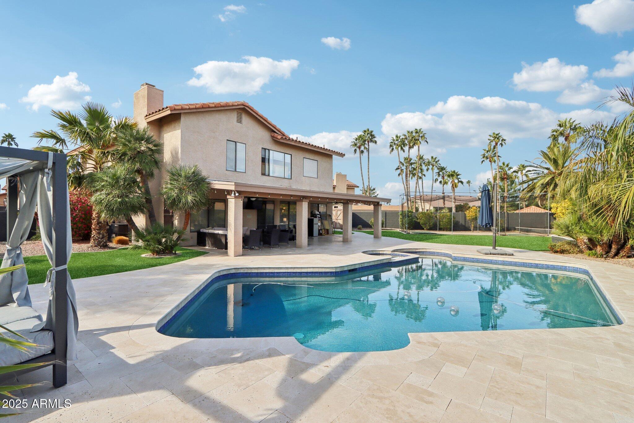 5332 E MICHELLE Drive