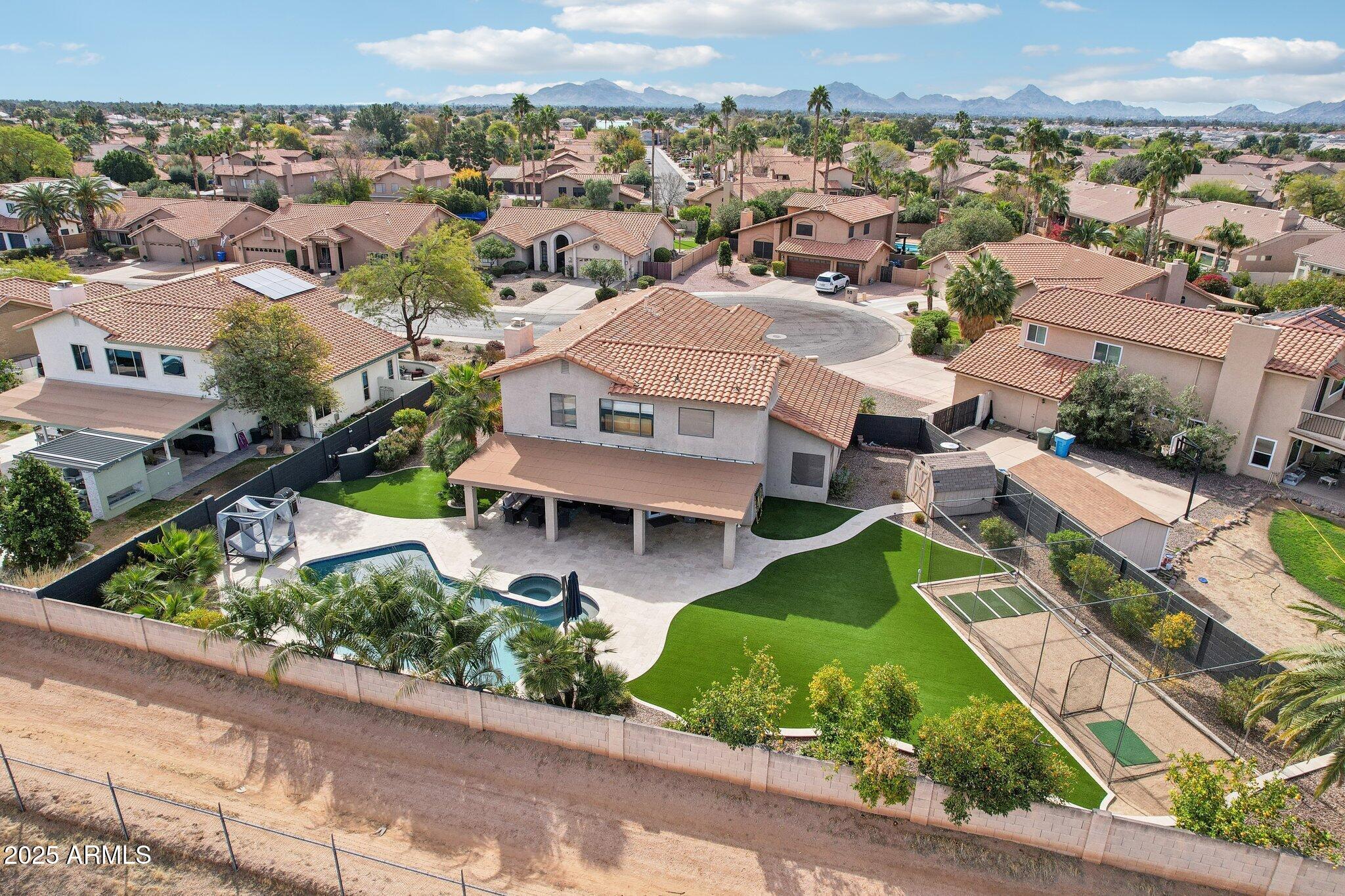 5332 E MICHELLE Drive