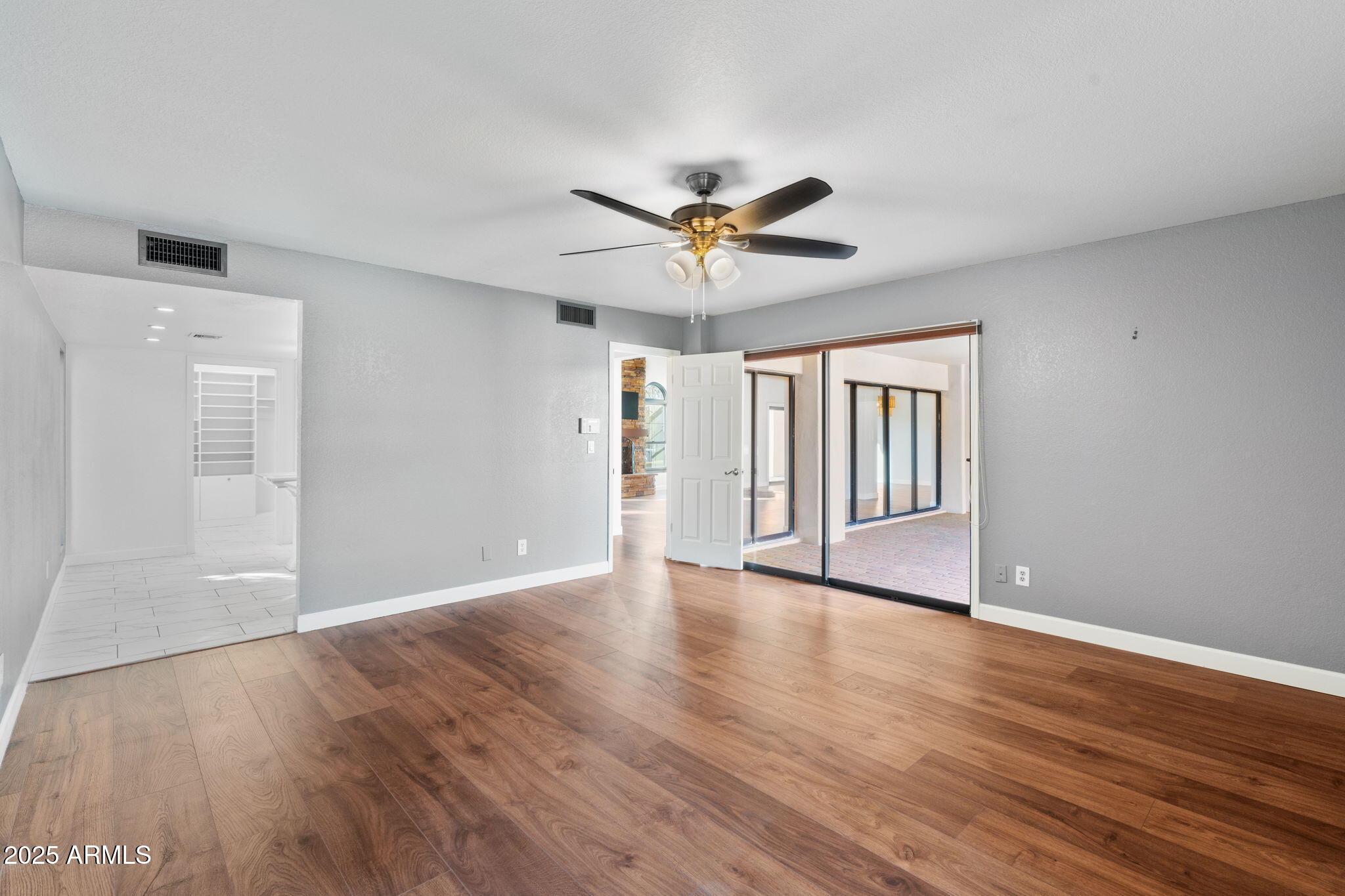 3174 E MARLETTE Avenue