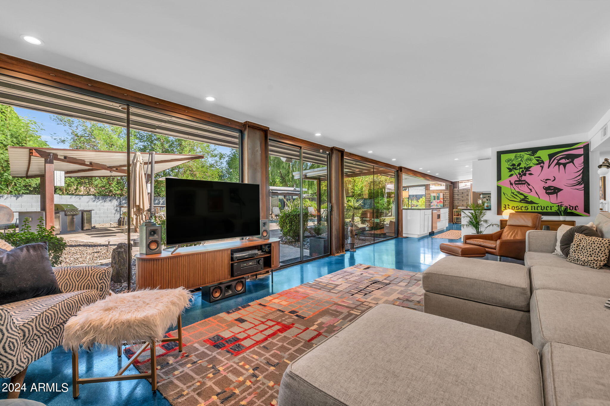 324 W NORTHERN Avenue