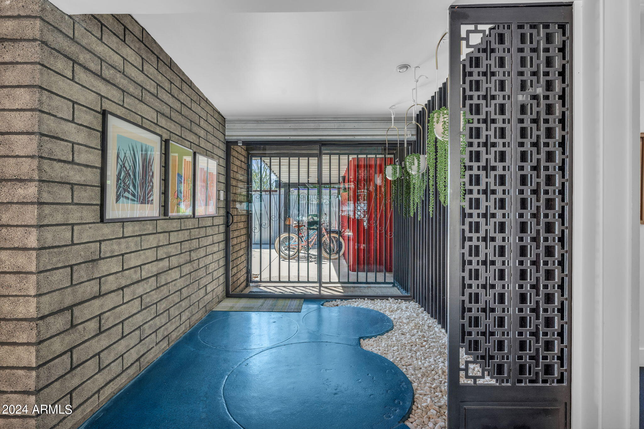 324 W NORTHERN Avenue